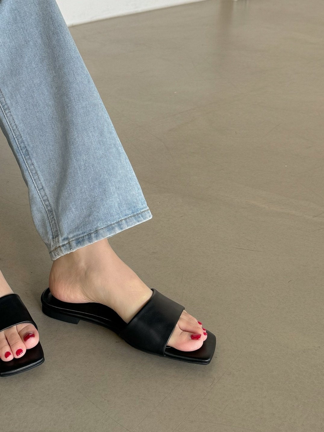 Flat Basic Slider Slippers