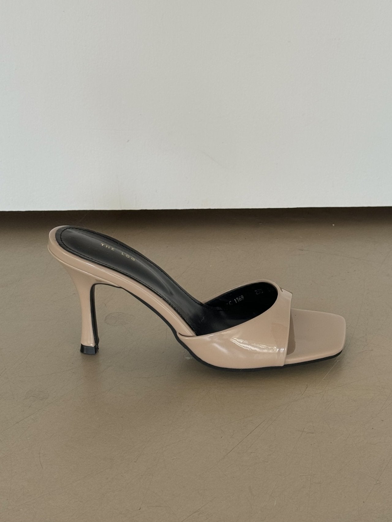 Simple Square Mule 8cm