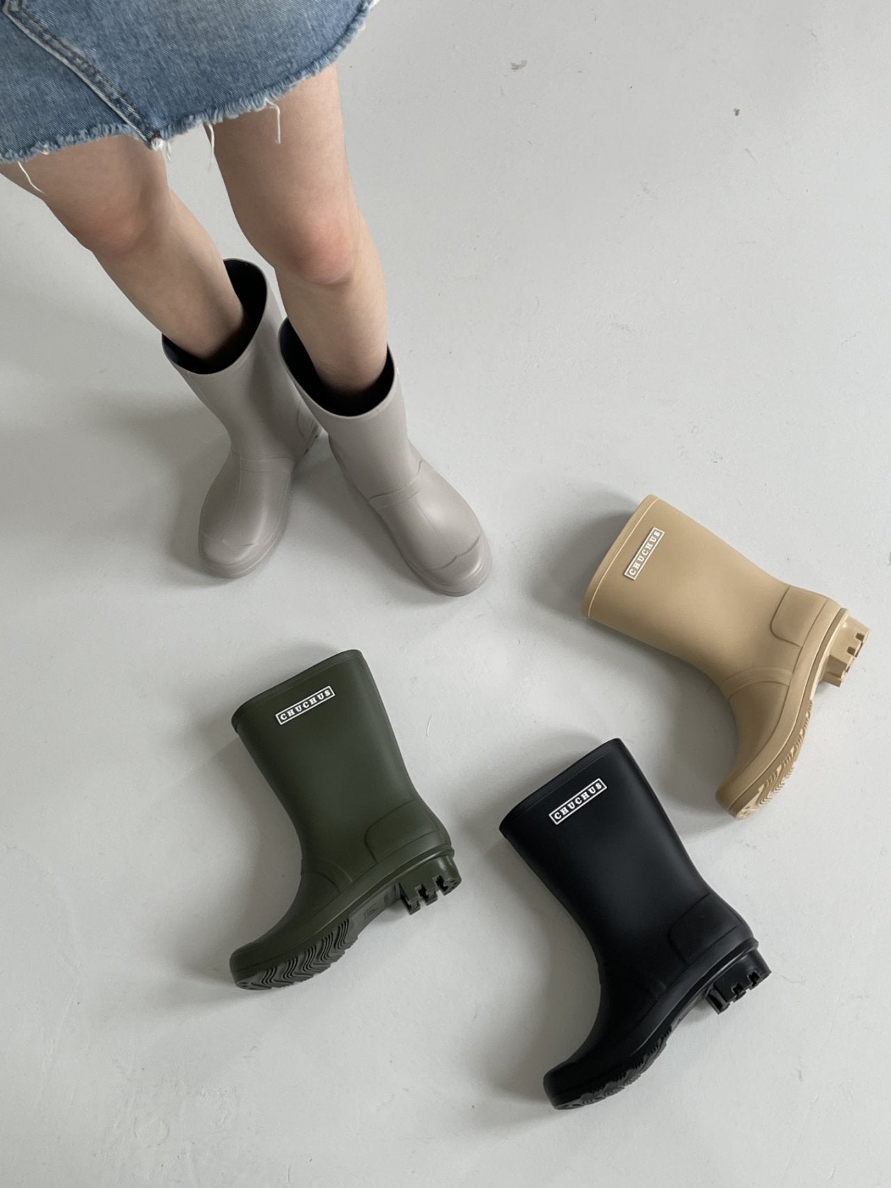 Chuchu Rain Middle Boots two