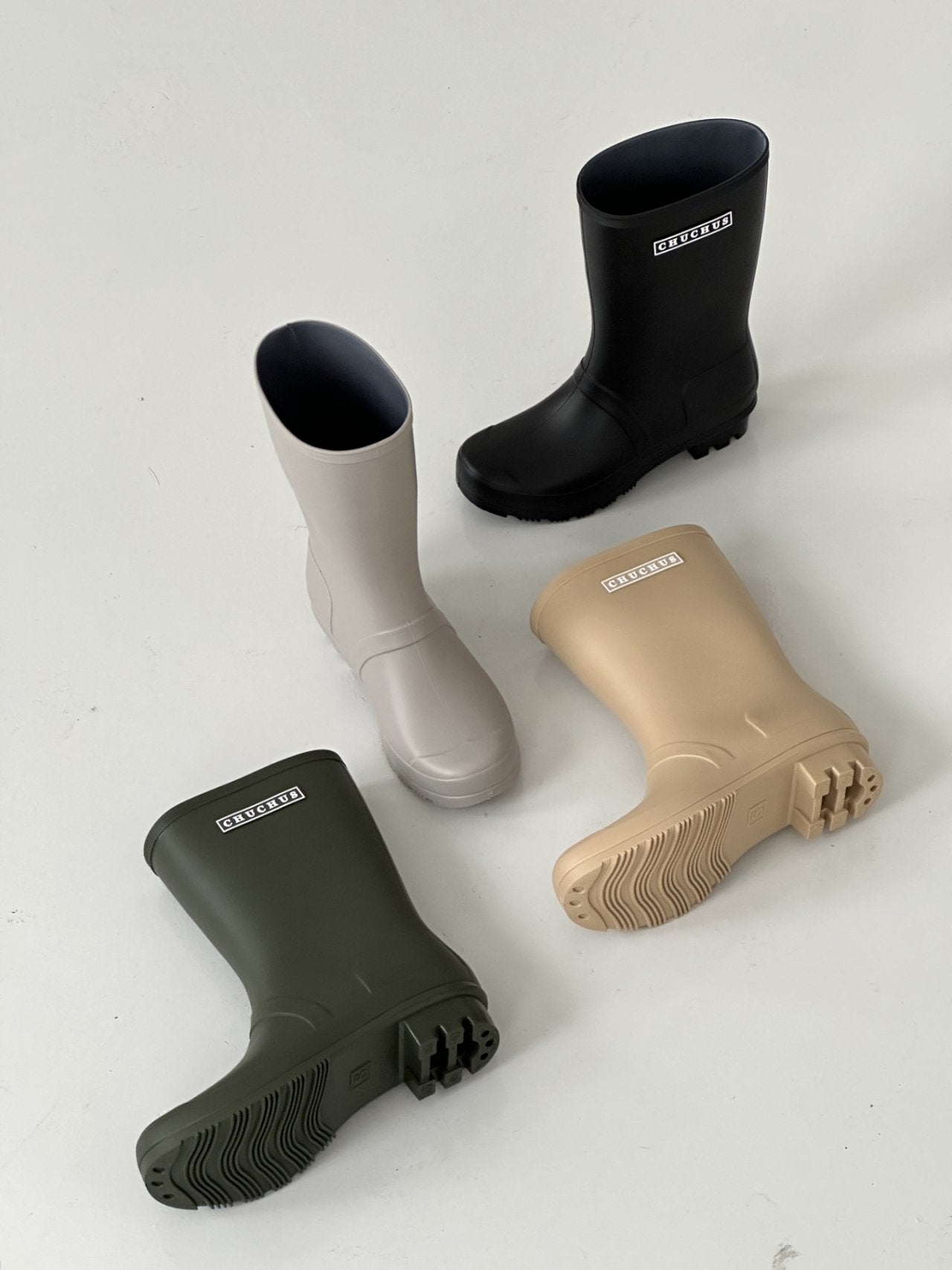 Chuchu Rain Middle Boots two