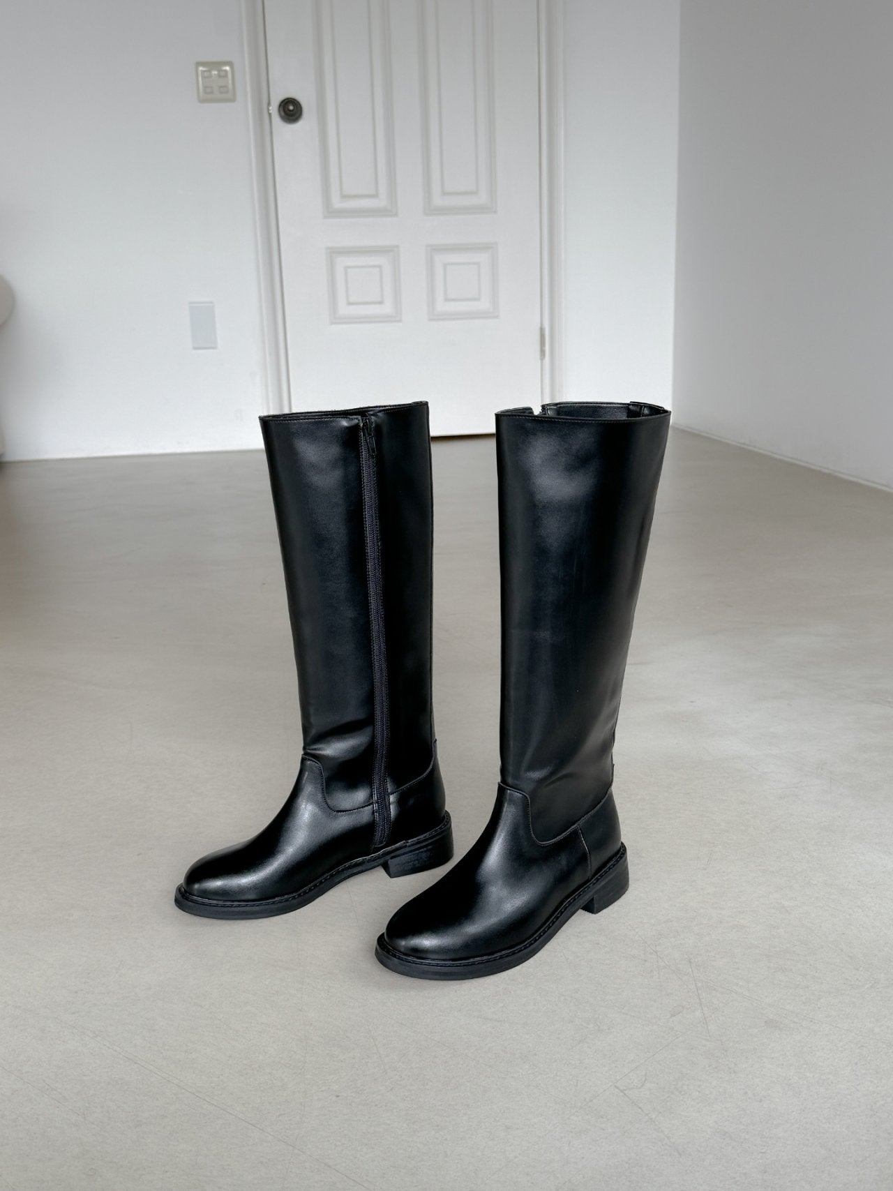Classic Round Long Boots