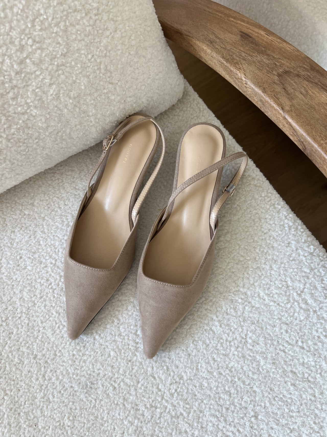 Suede 3 cm sling back
