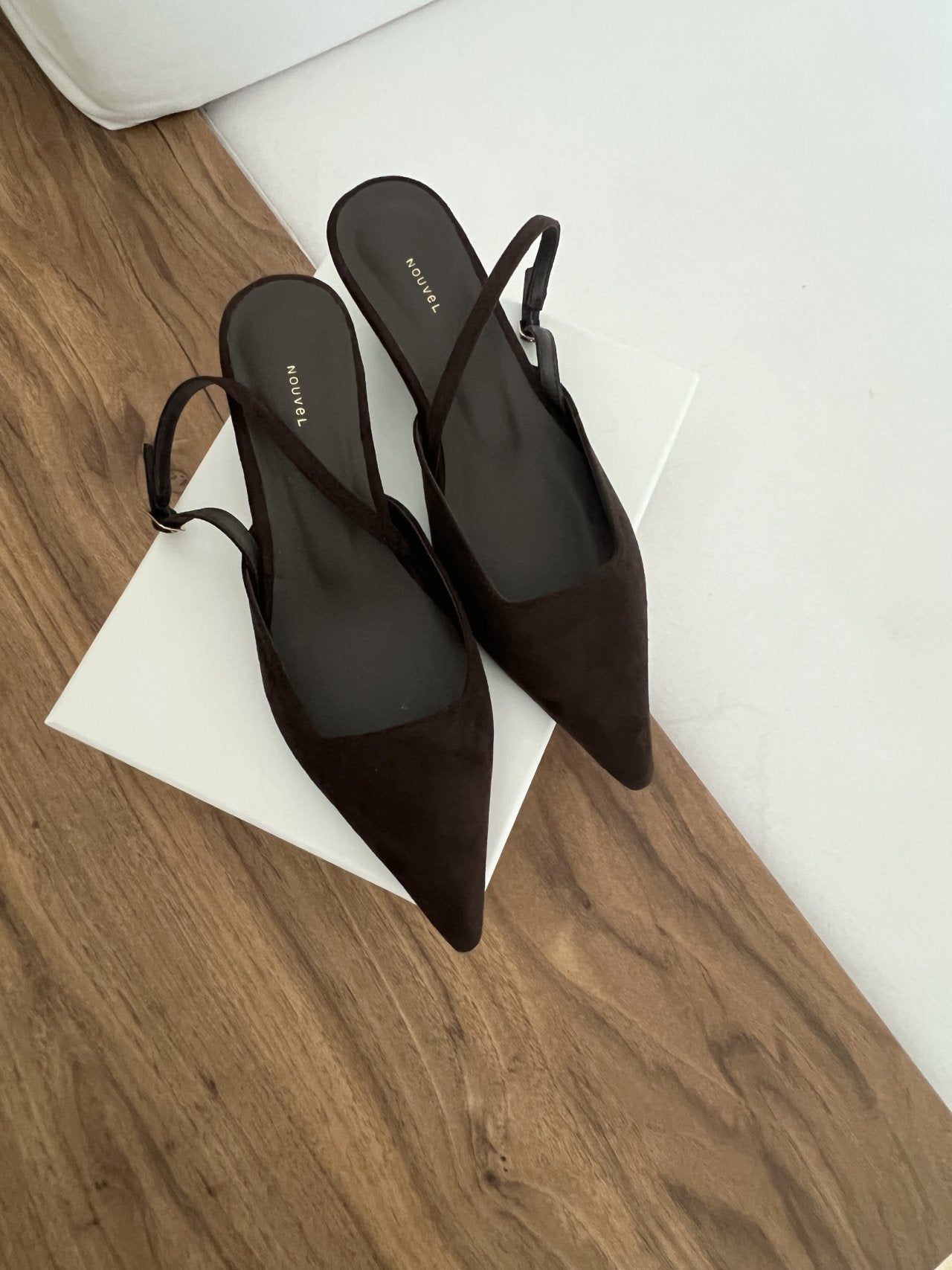 Suede 3 cm sling back