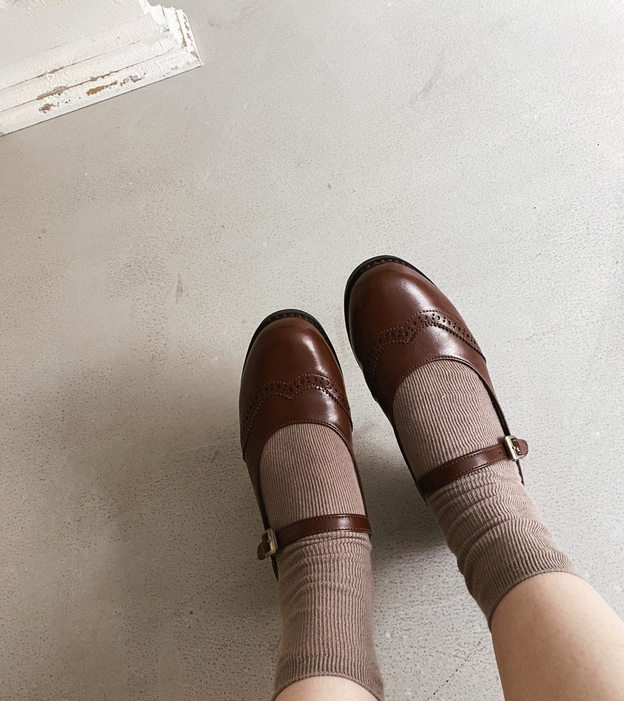 Vintage wingtip mary jane loafer