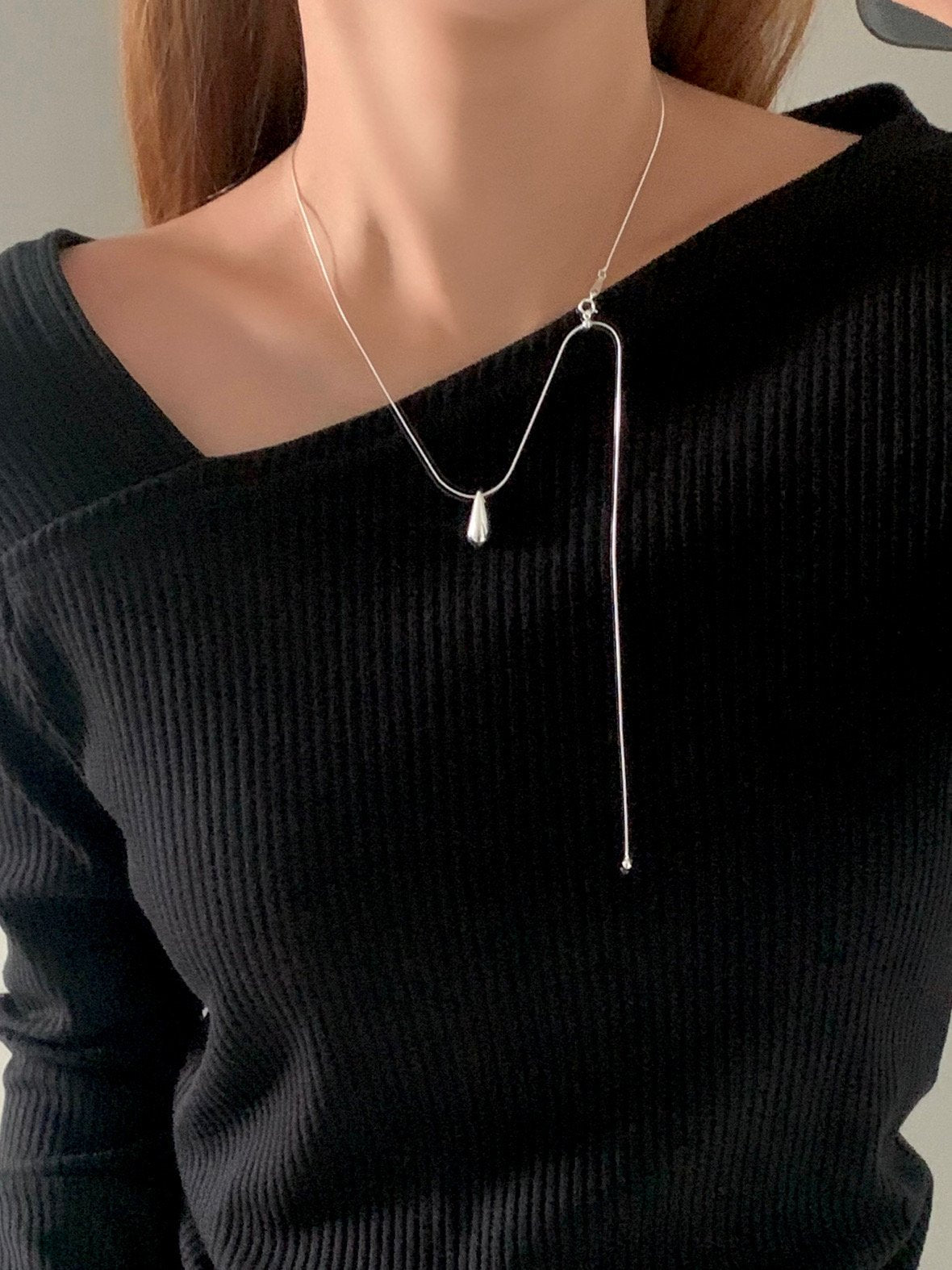 snake string water drop necklace