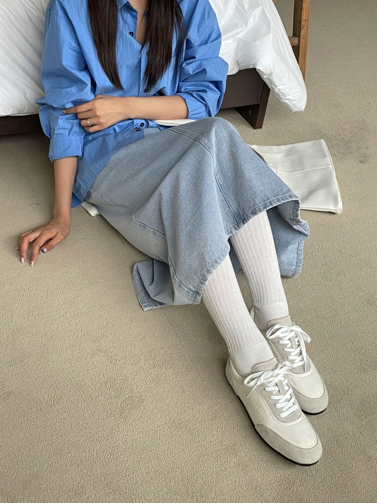 Simple nylon sneakers