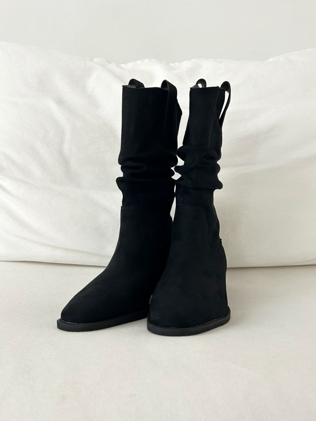 Western shirring boots