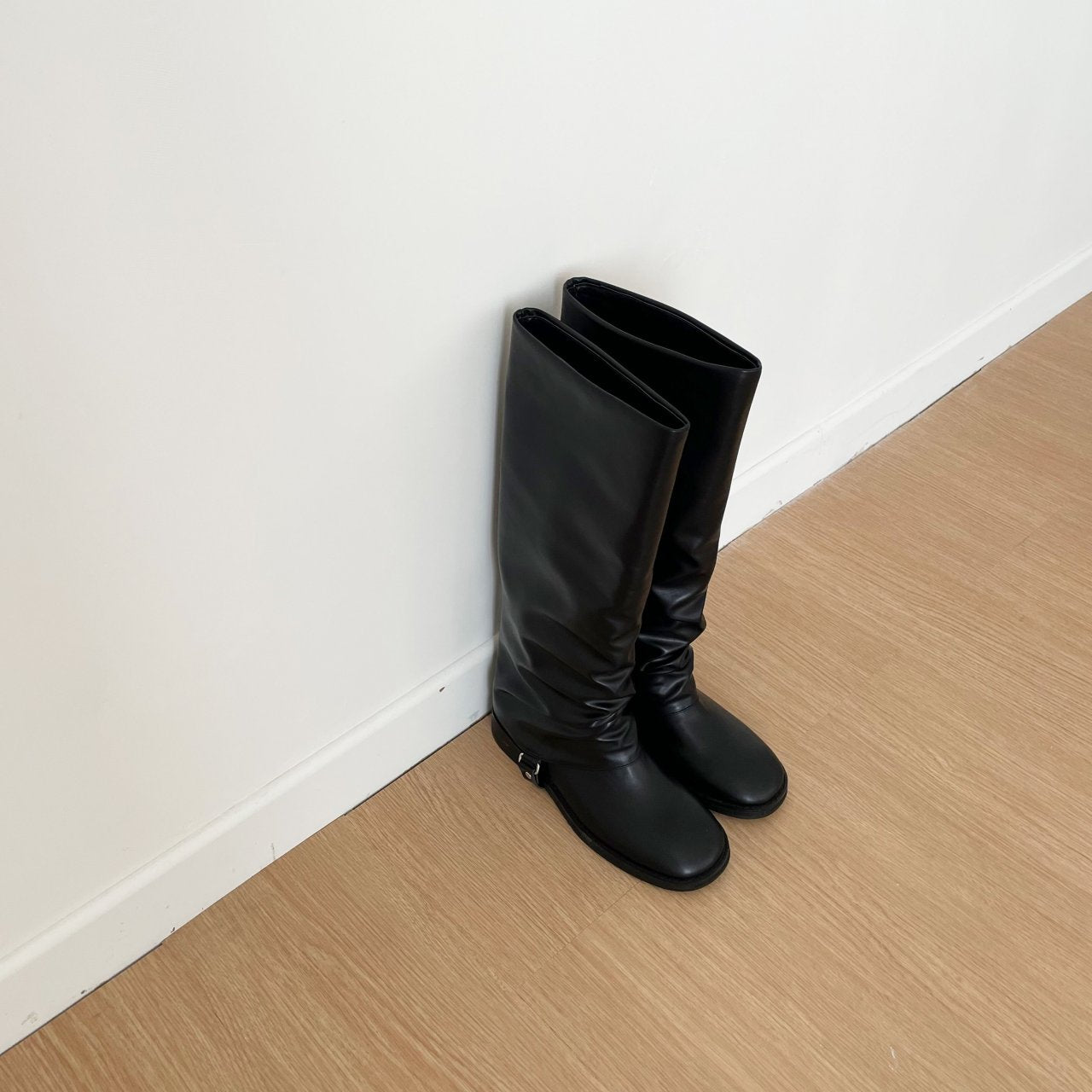 Wrinkle Ankle Folder Boots