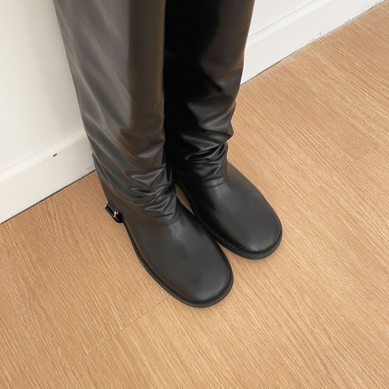 Wrinkle Ankle Folder Boots