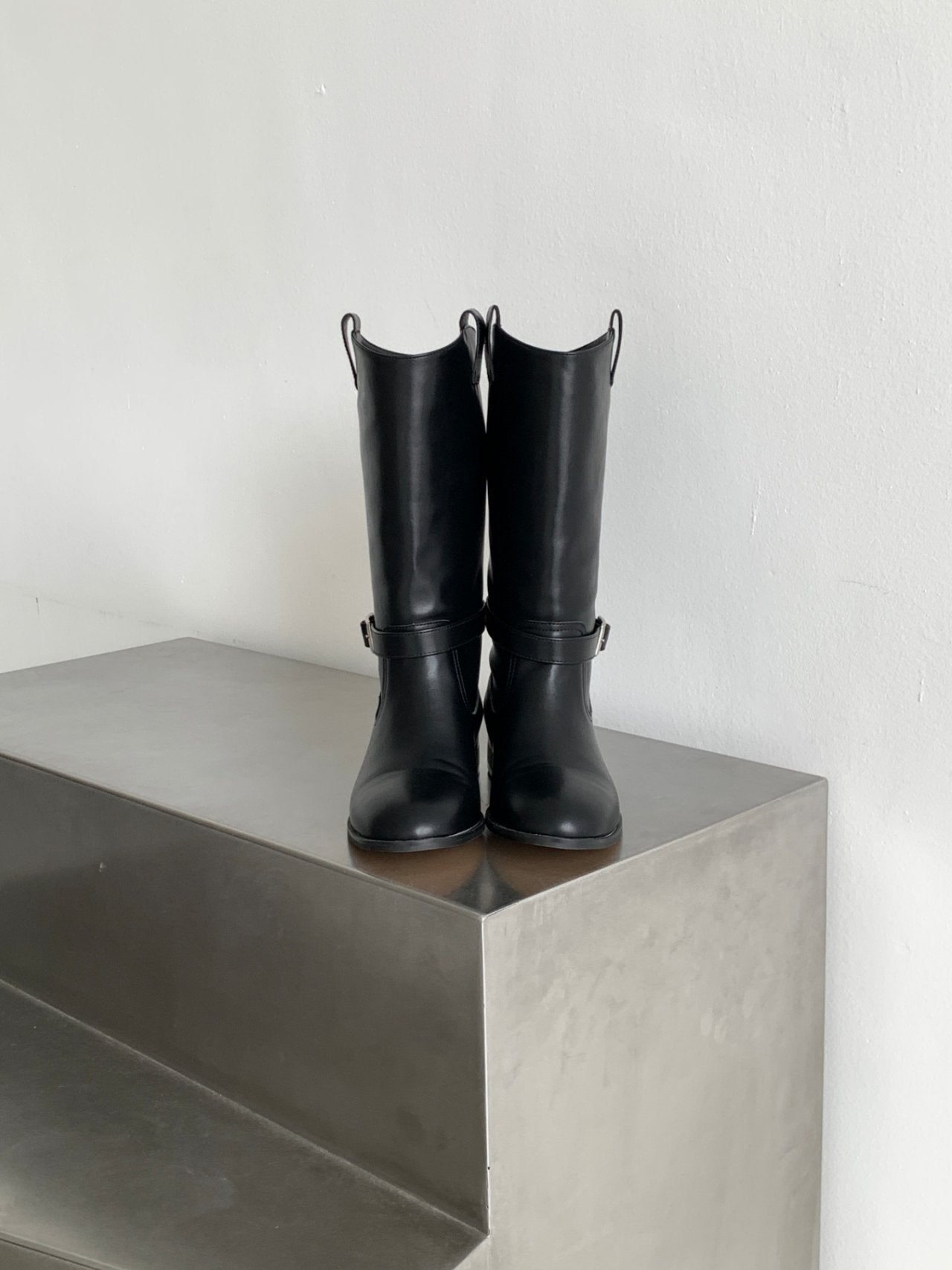 Western Classic Middle Boots