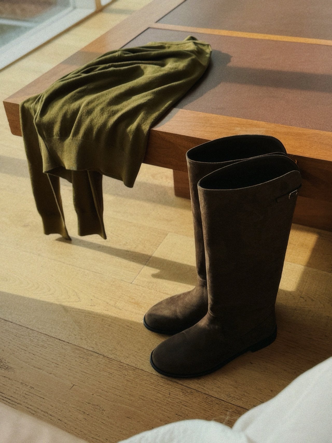 Olive V-Cut Belted Boots-2col