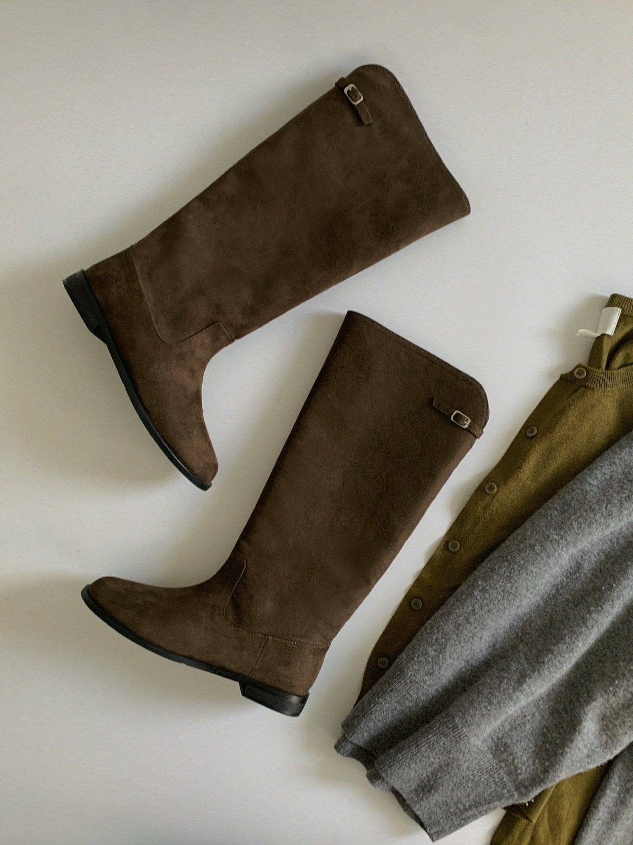 Olive V-Cut Belted Boots-2col