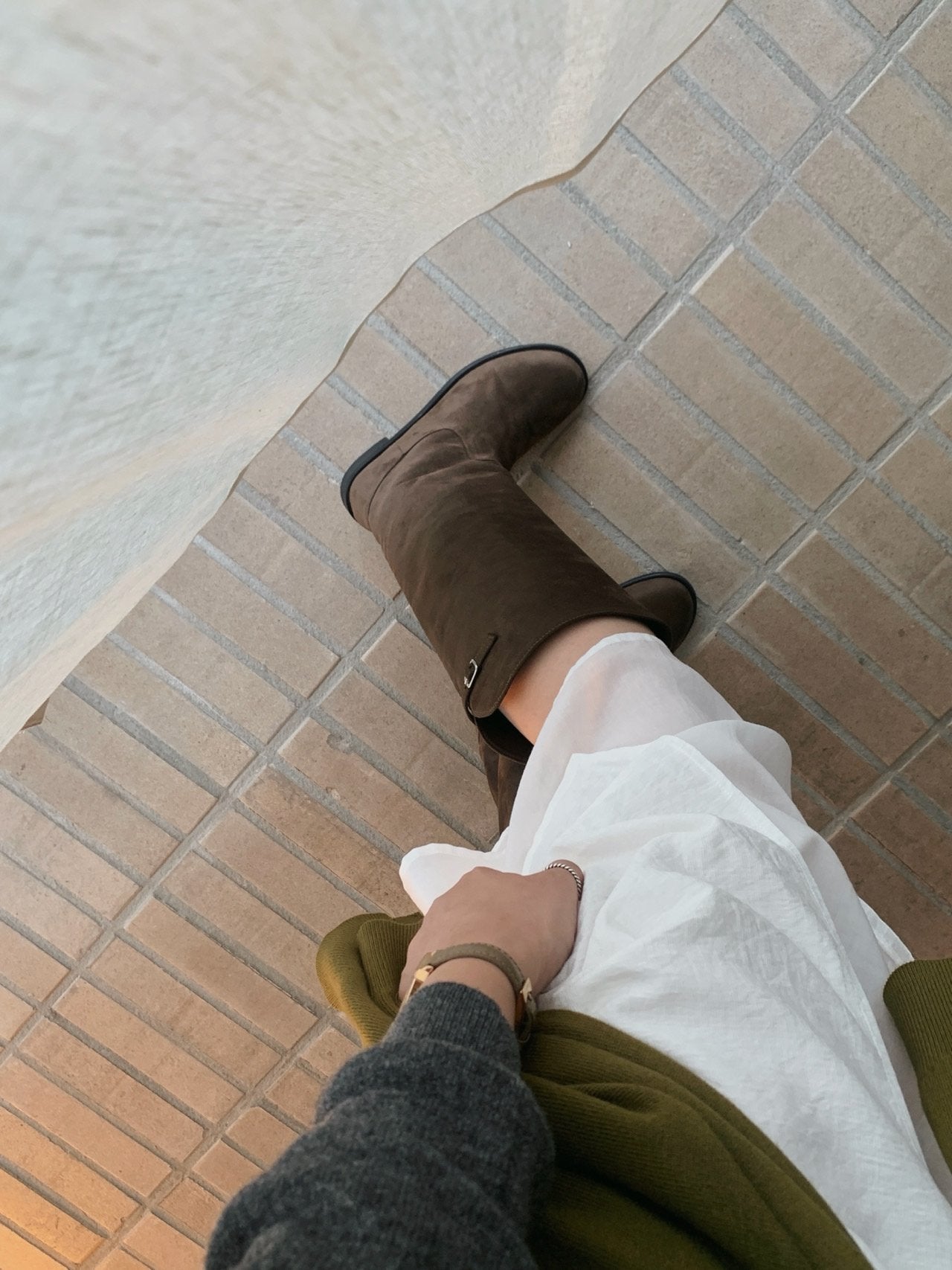 Olive V-Cut Belted Boots-2col
