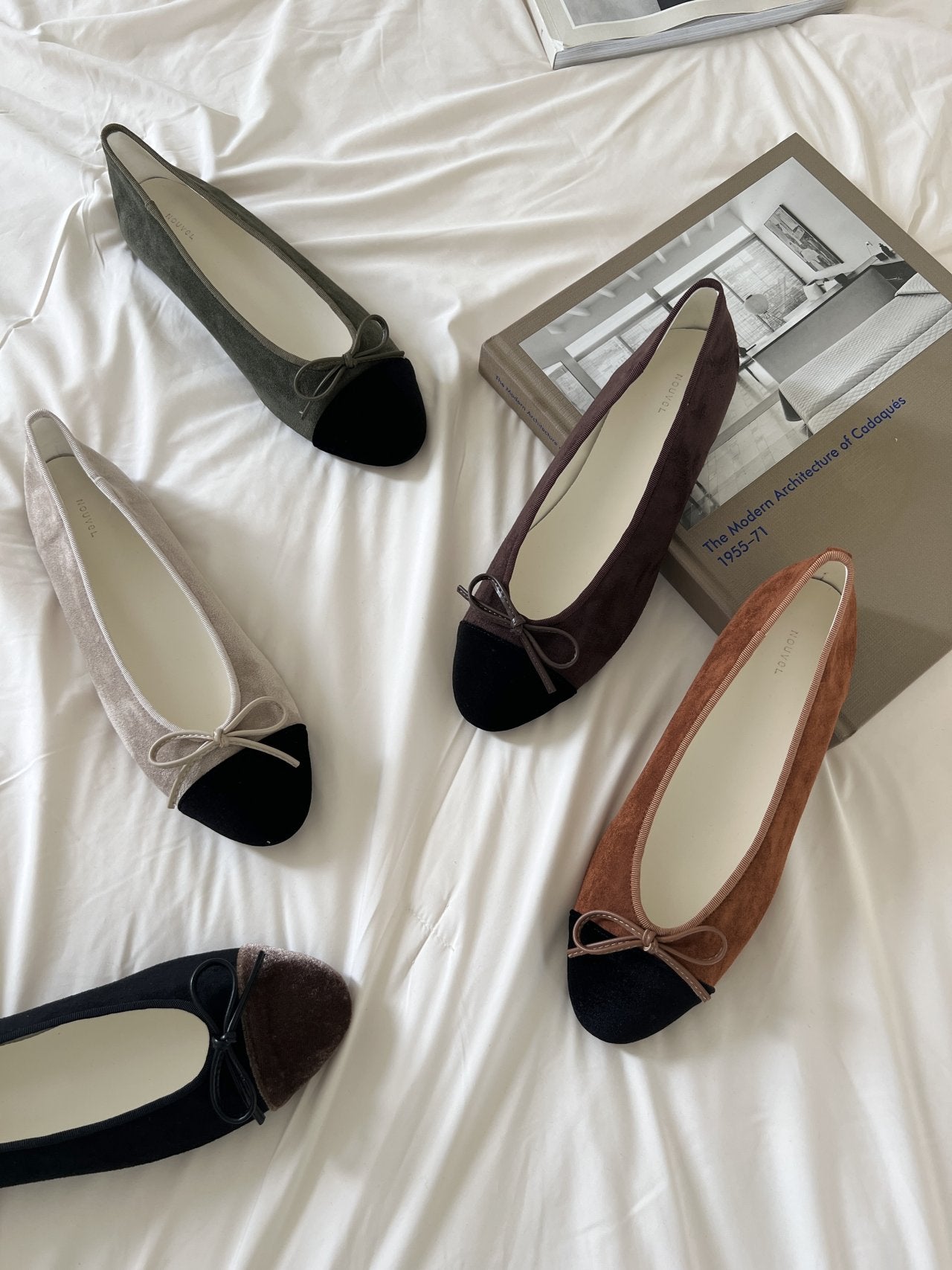front velvet ribbon suede flat
