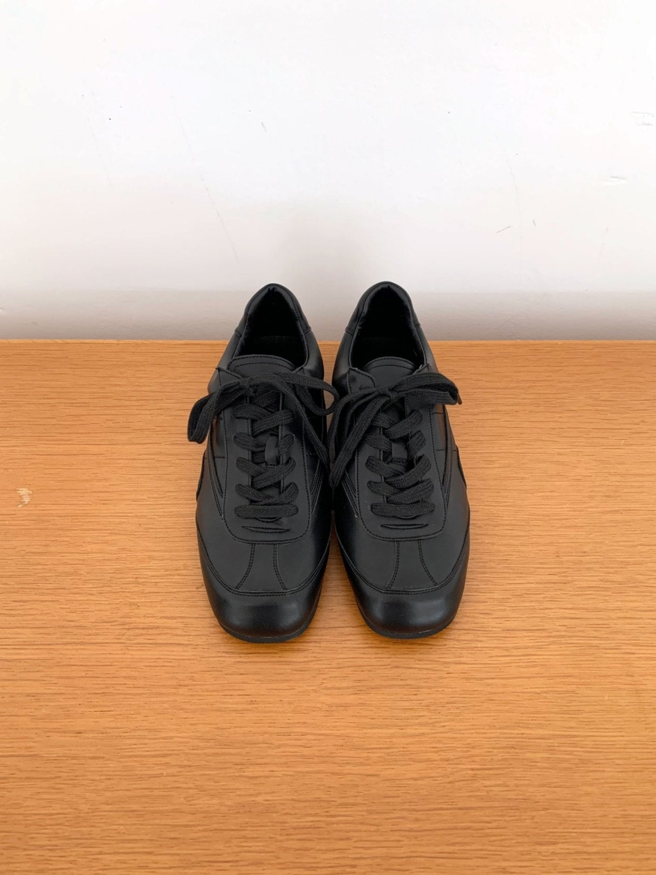Daily Flat Sneakers