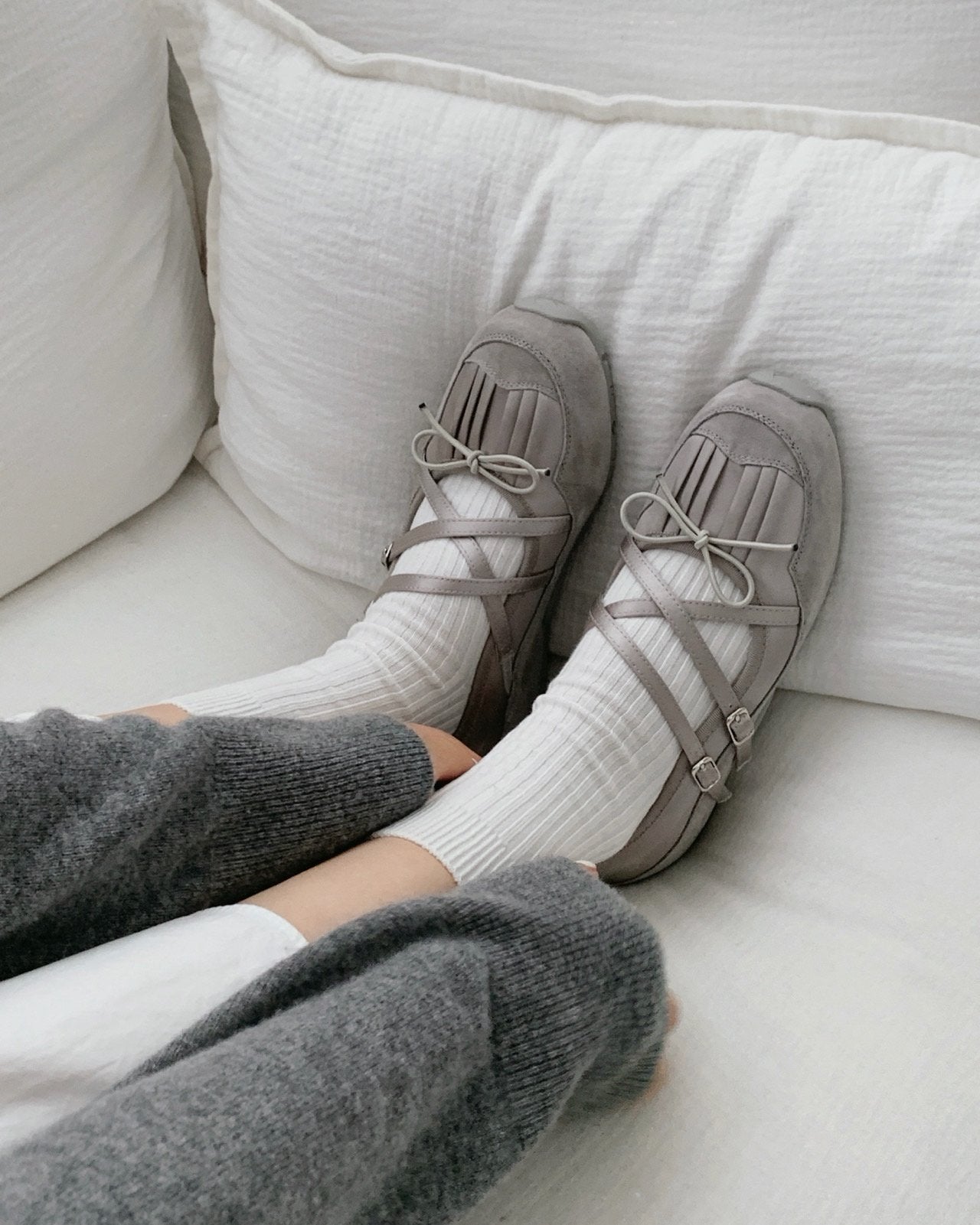 Fringe Ribbon Sneakers-3col