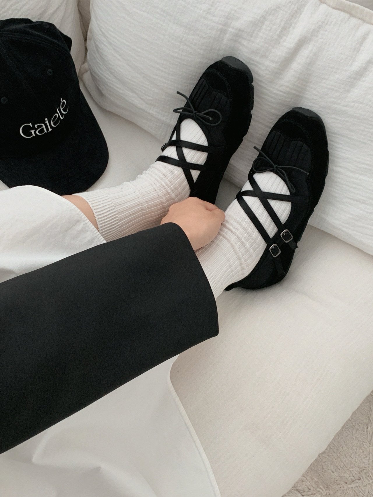 Fringe Ribbon Sneakers-3col