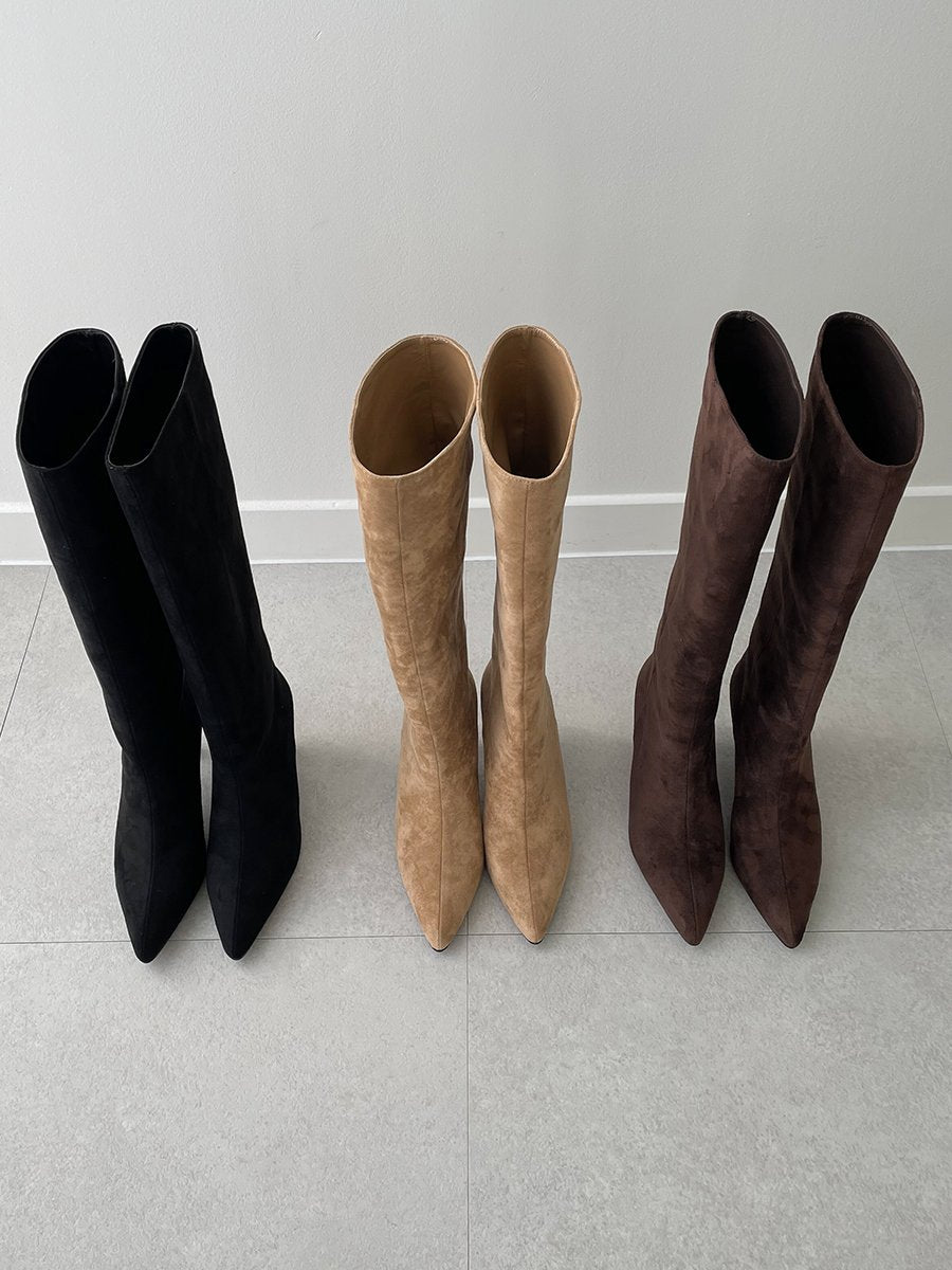 pleated suede long boots
