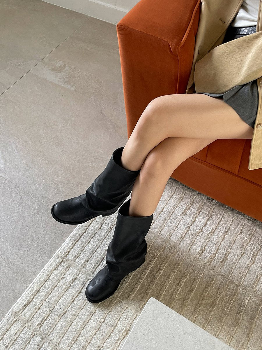 Natural folding boots