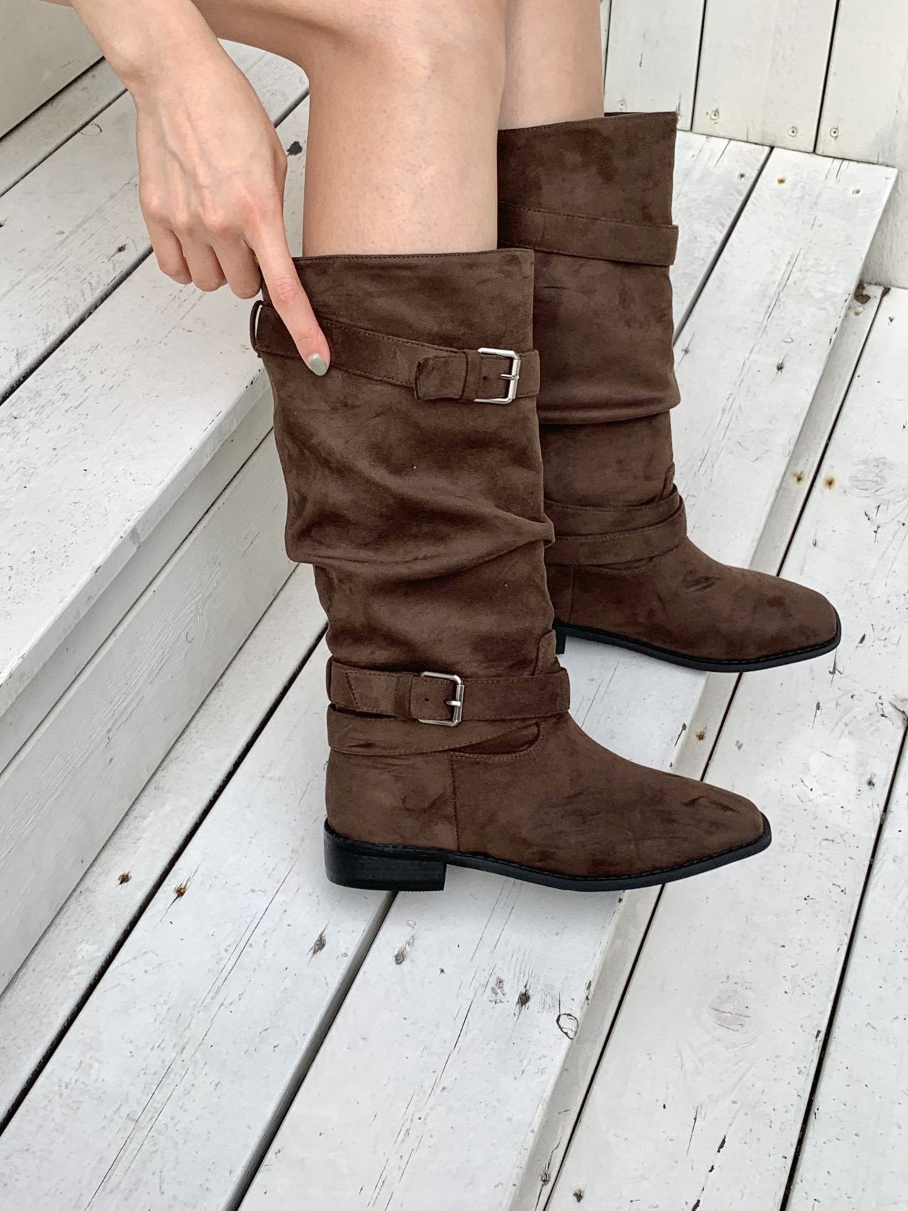 Belt detachable suede boots