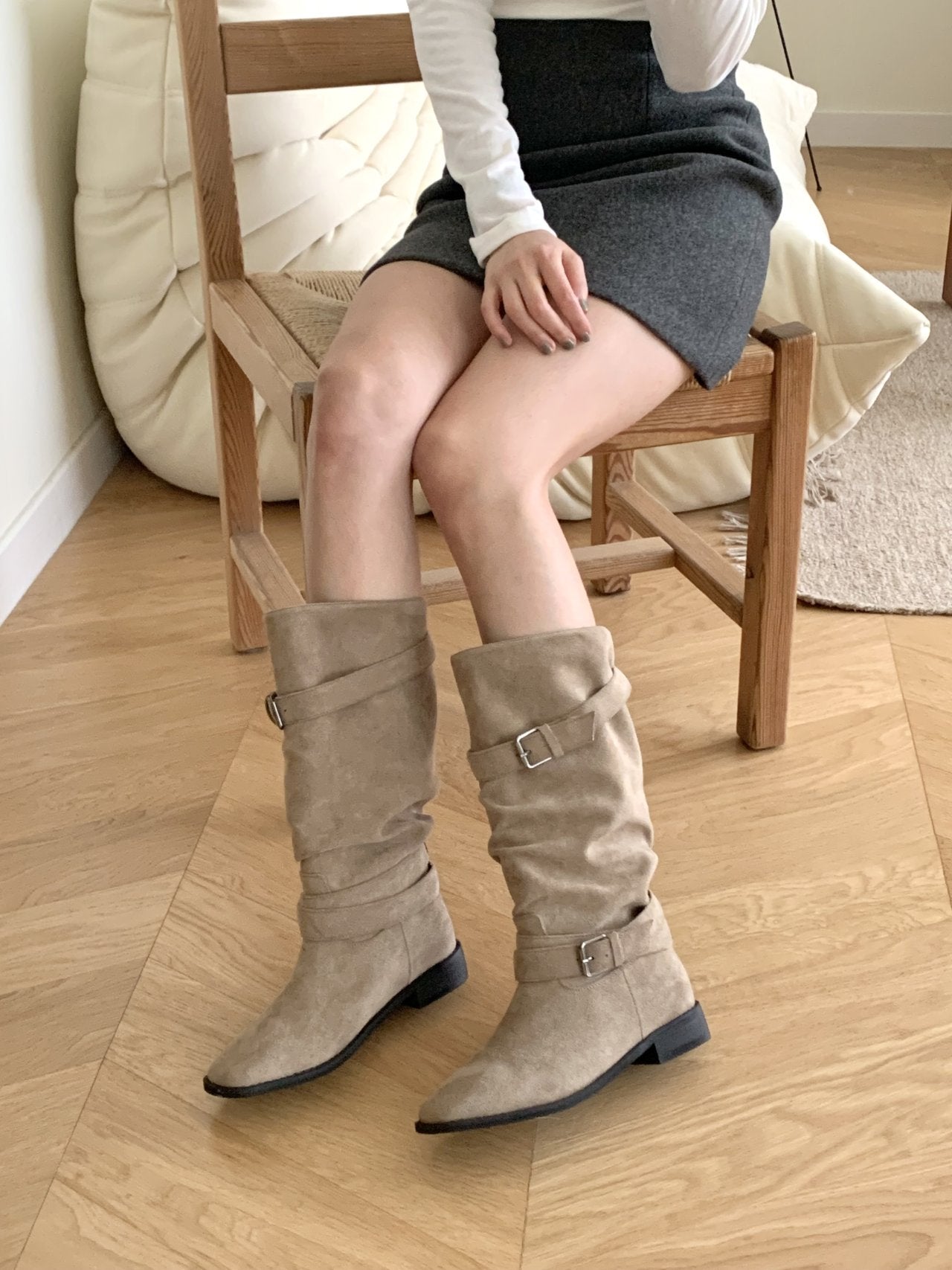 Belt detachable suede boots