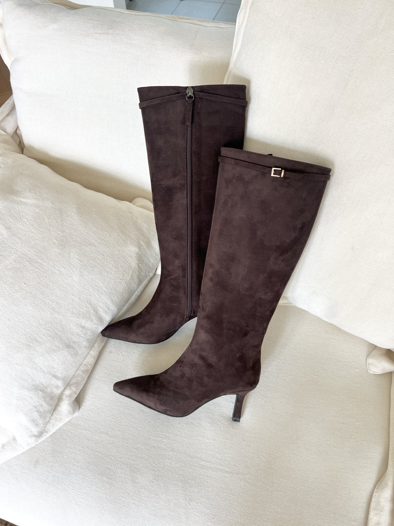 Suede 7cm long boots