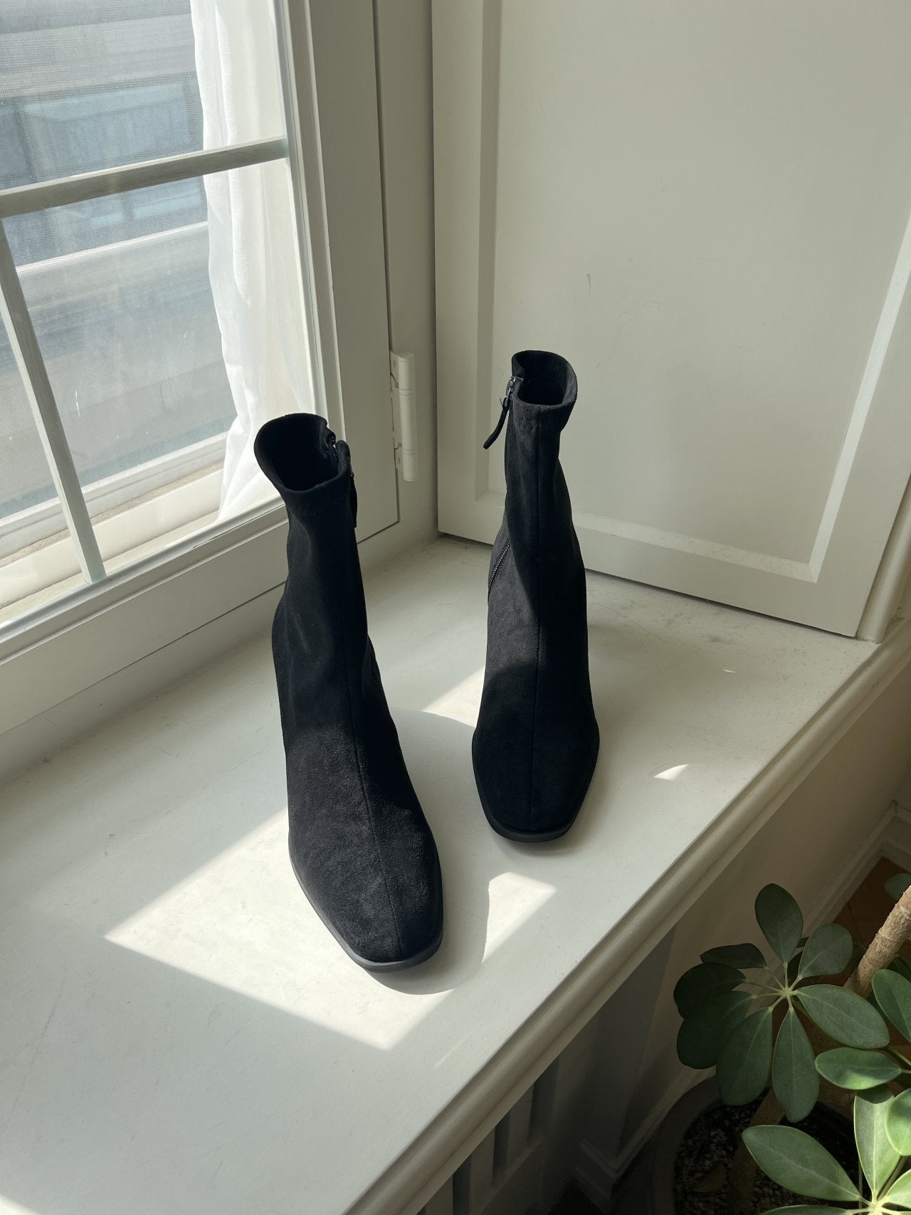 Suede Round 7cm Ankle Boots