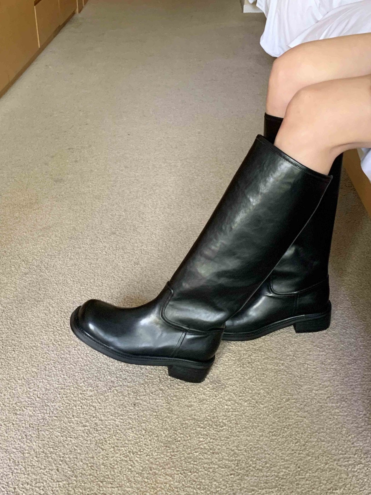 Round Black 4cm Boots