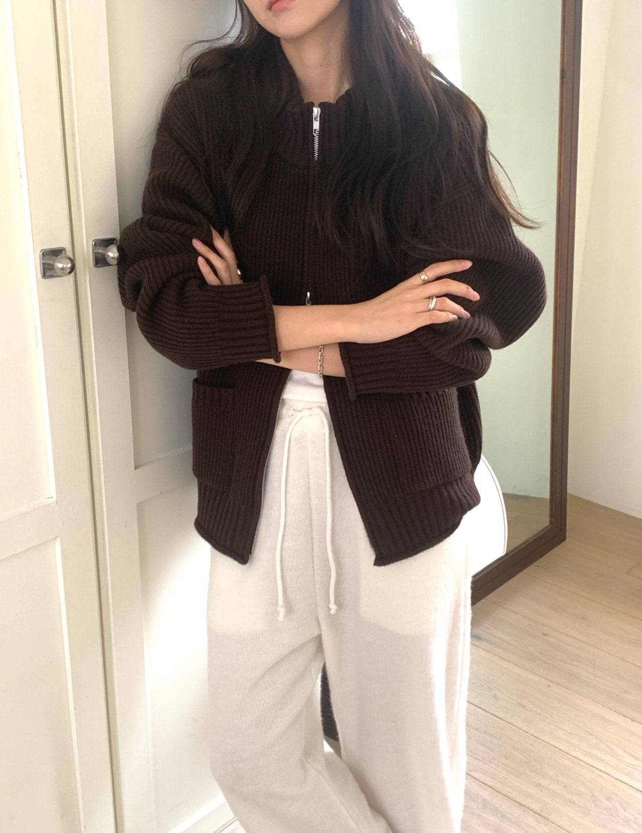 deondo yak pocket zip-up-3col