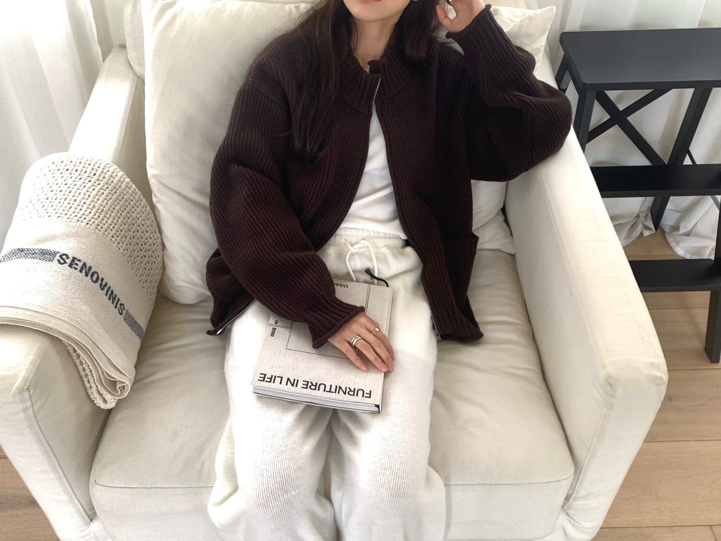 deondo yak pocket zip-up-3col