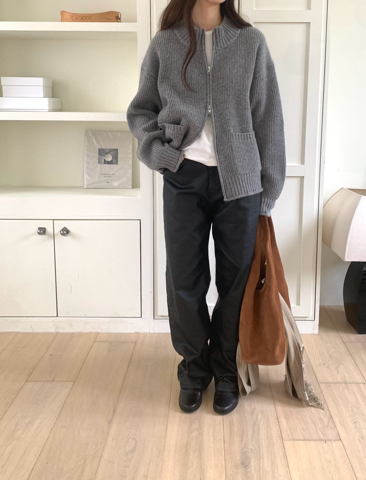 deondo yak pocket zip-up-3col