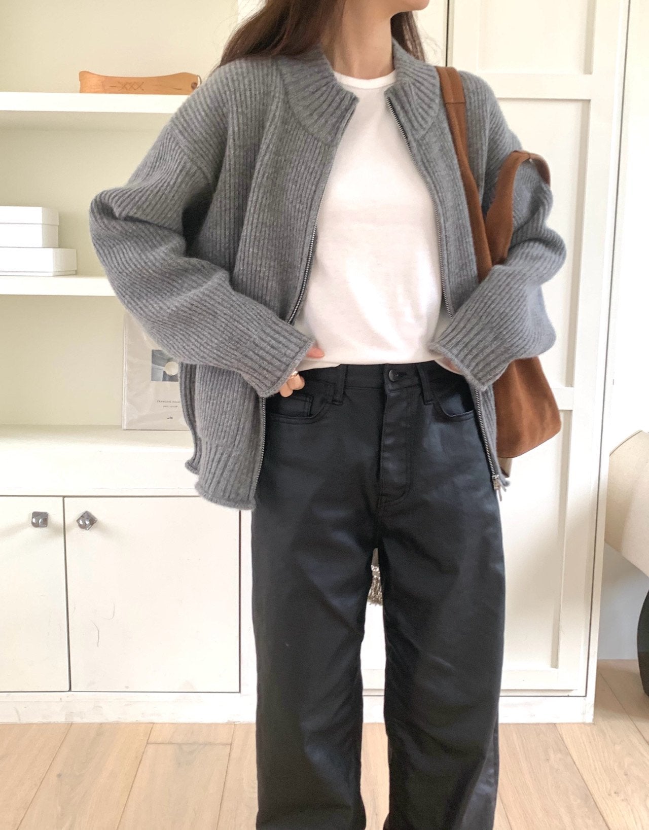 deondo yak pocket zip-up-3col