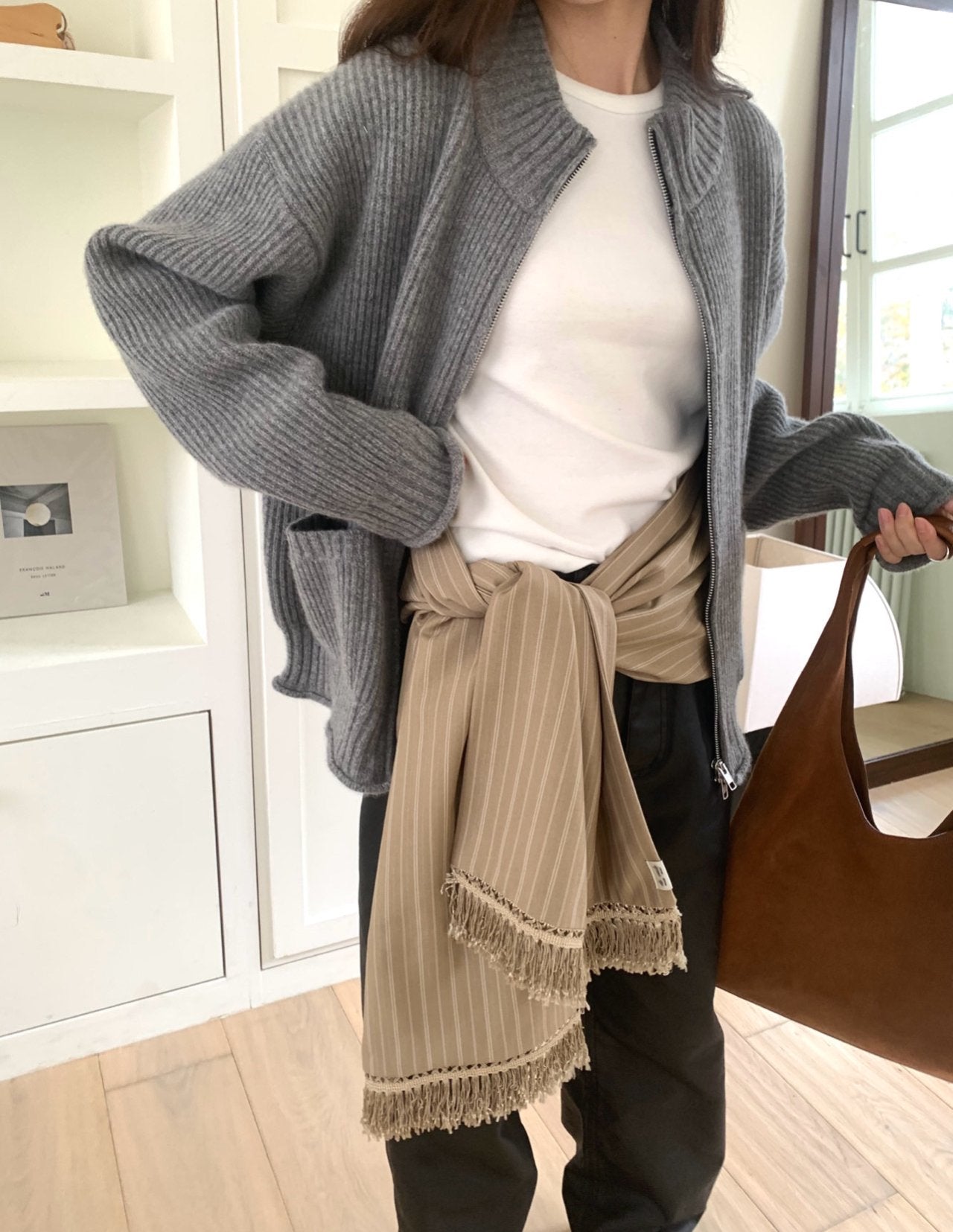 deondo yak pocket zip-up-3col