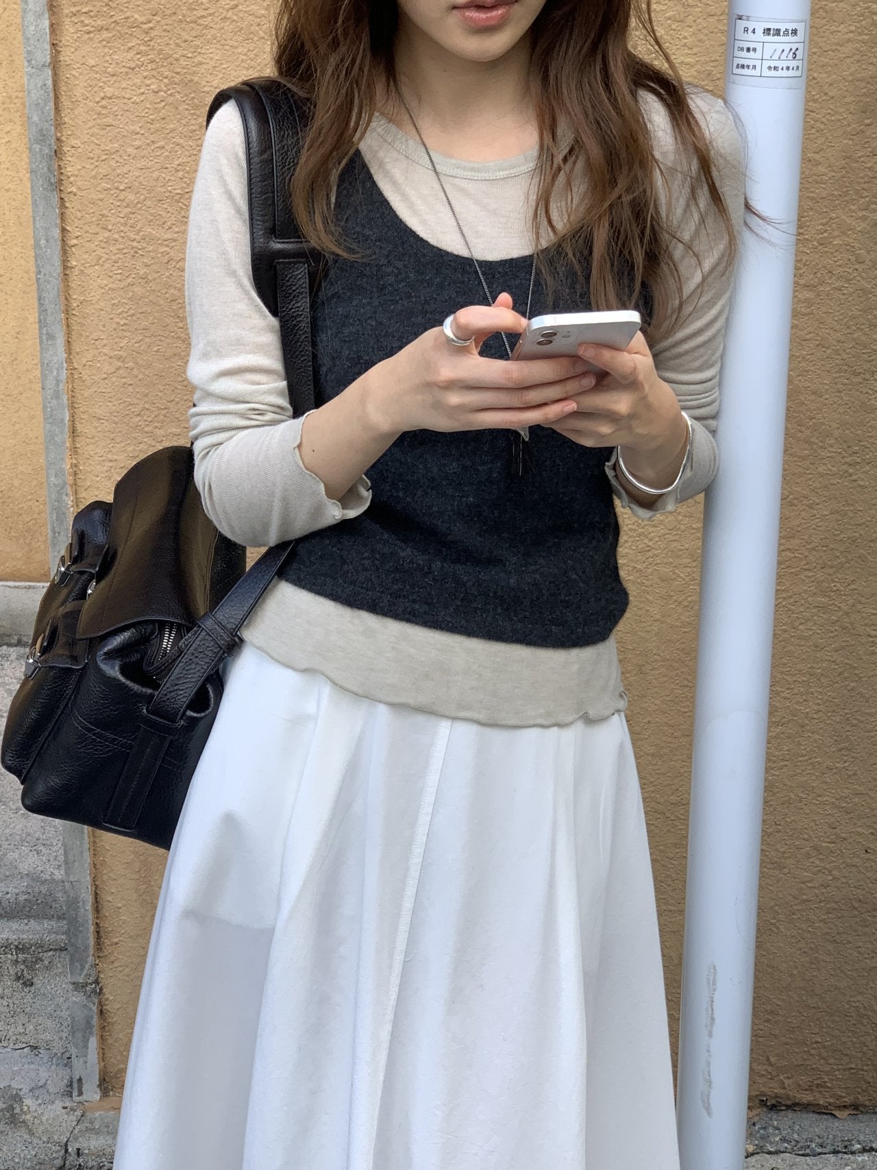 Maren round-beck frill T-2col