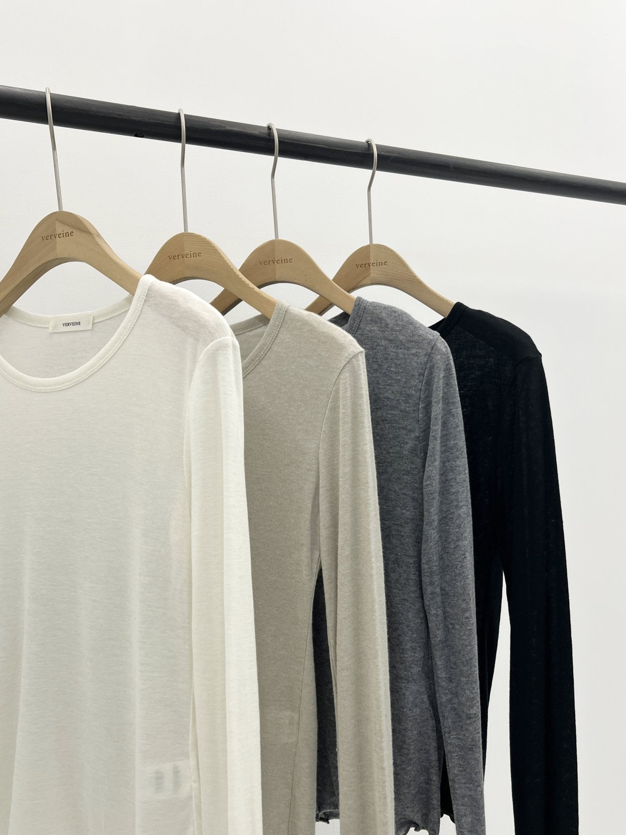 Maren round-beck frill T-2col