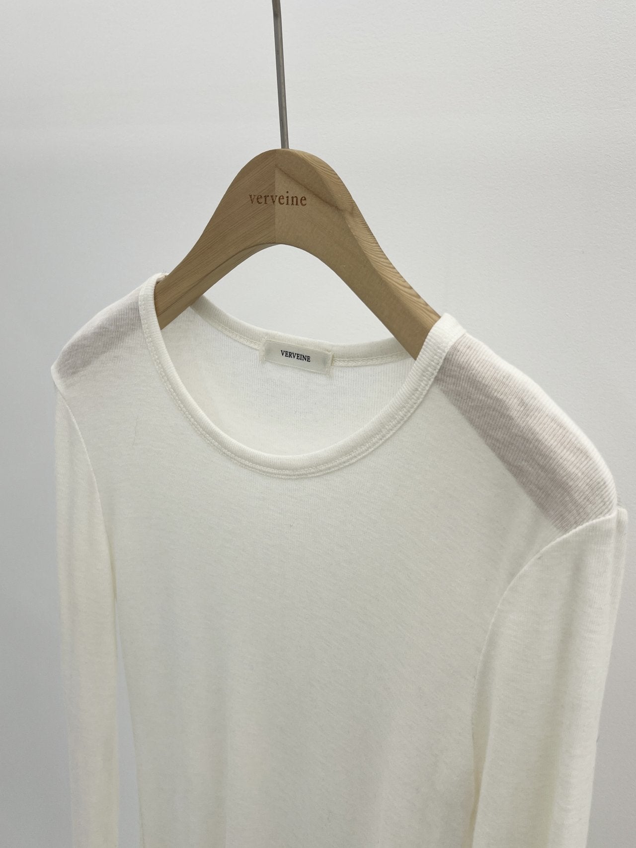 Maren round-beck frill T-2col