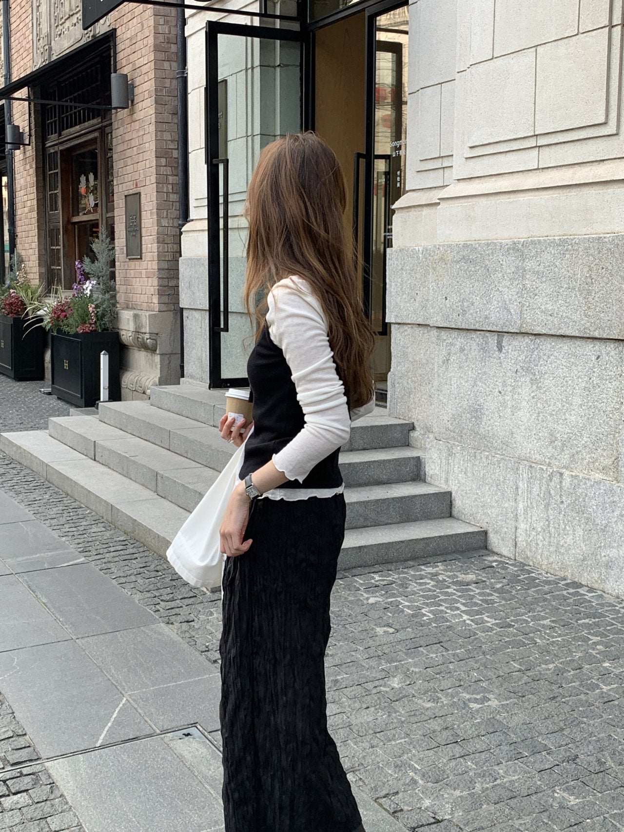 Maren round-beck frill T-2col