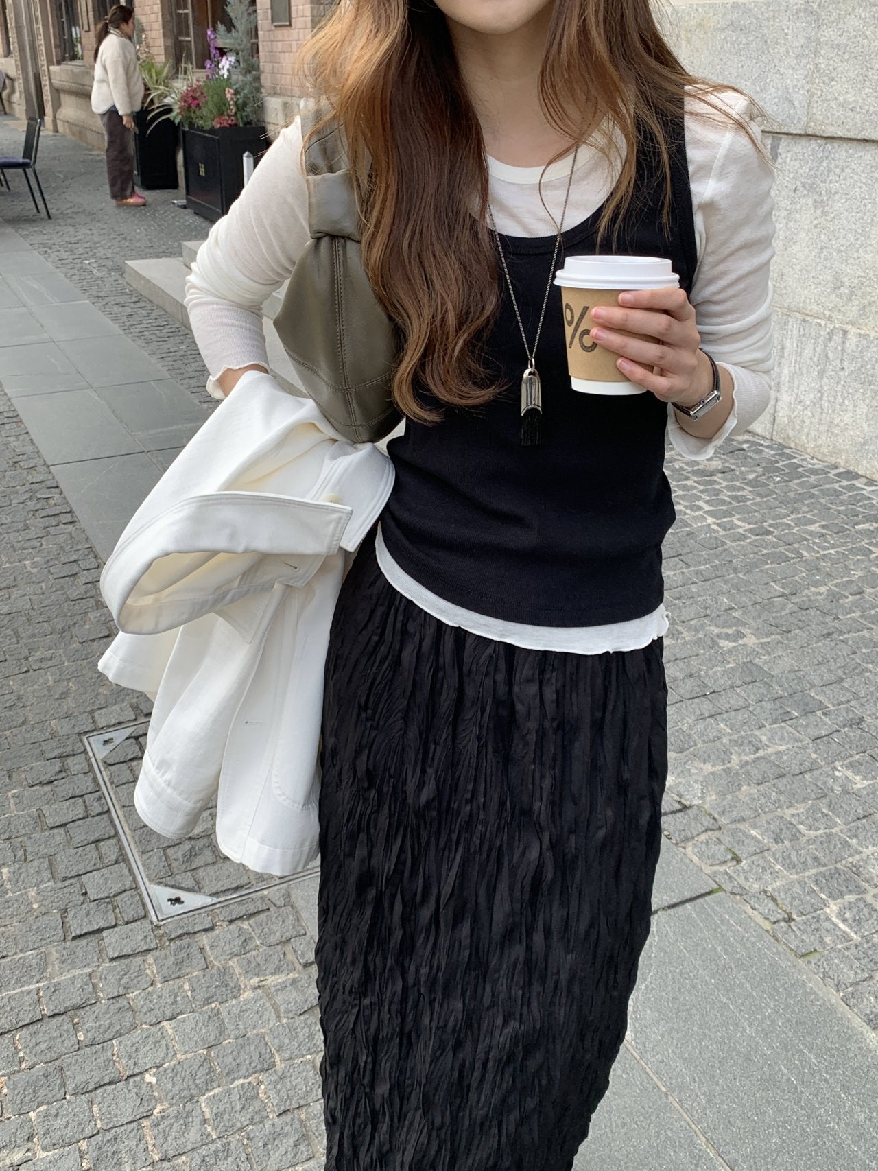 Maren round-beck frill T-2col