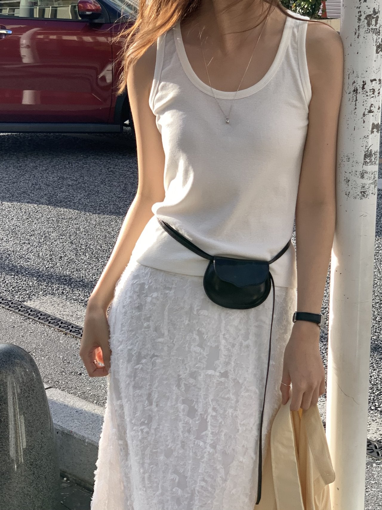 Line U-neck sleeveless-4col