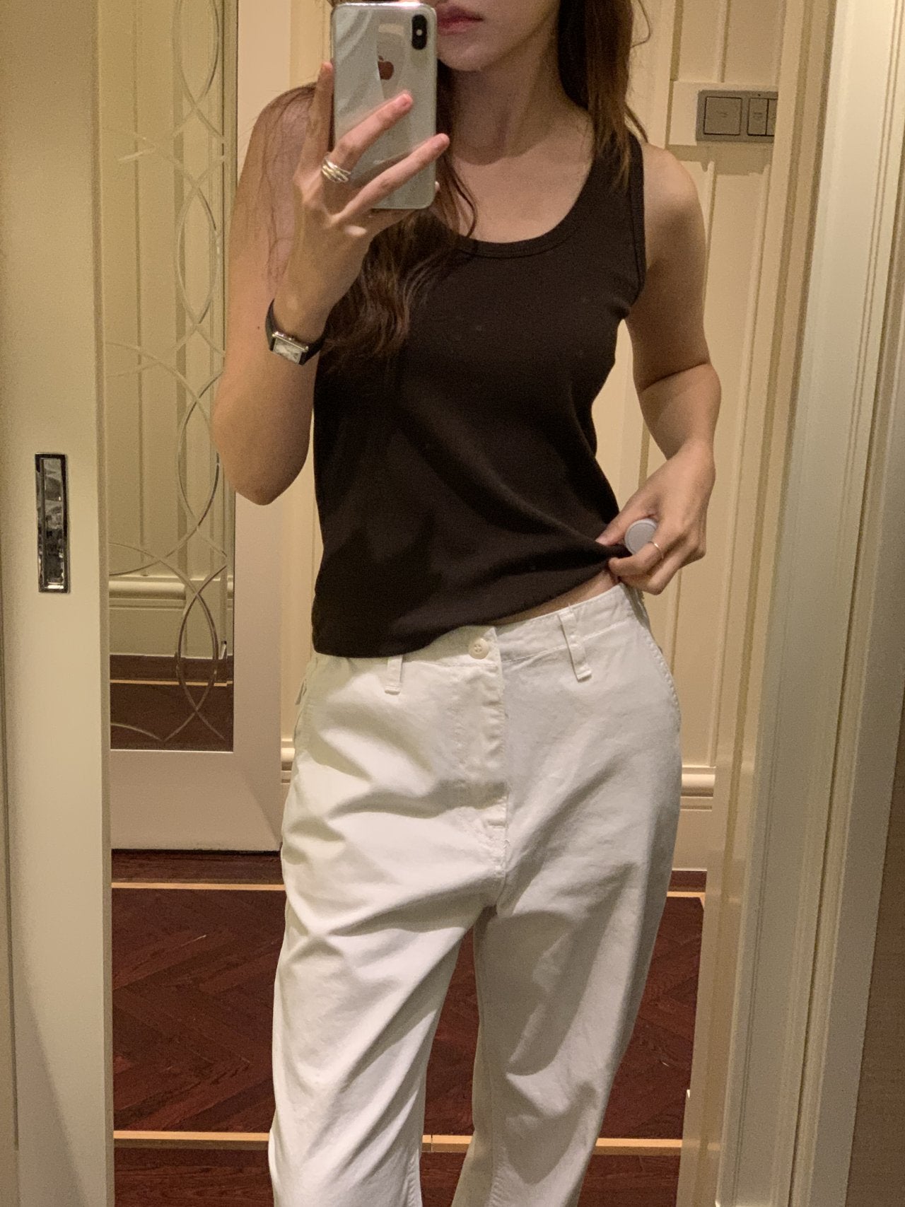 Line U-neck sleeveless-4col