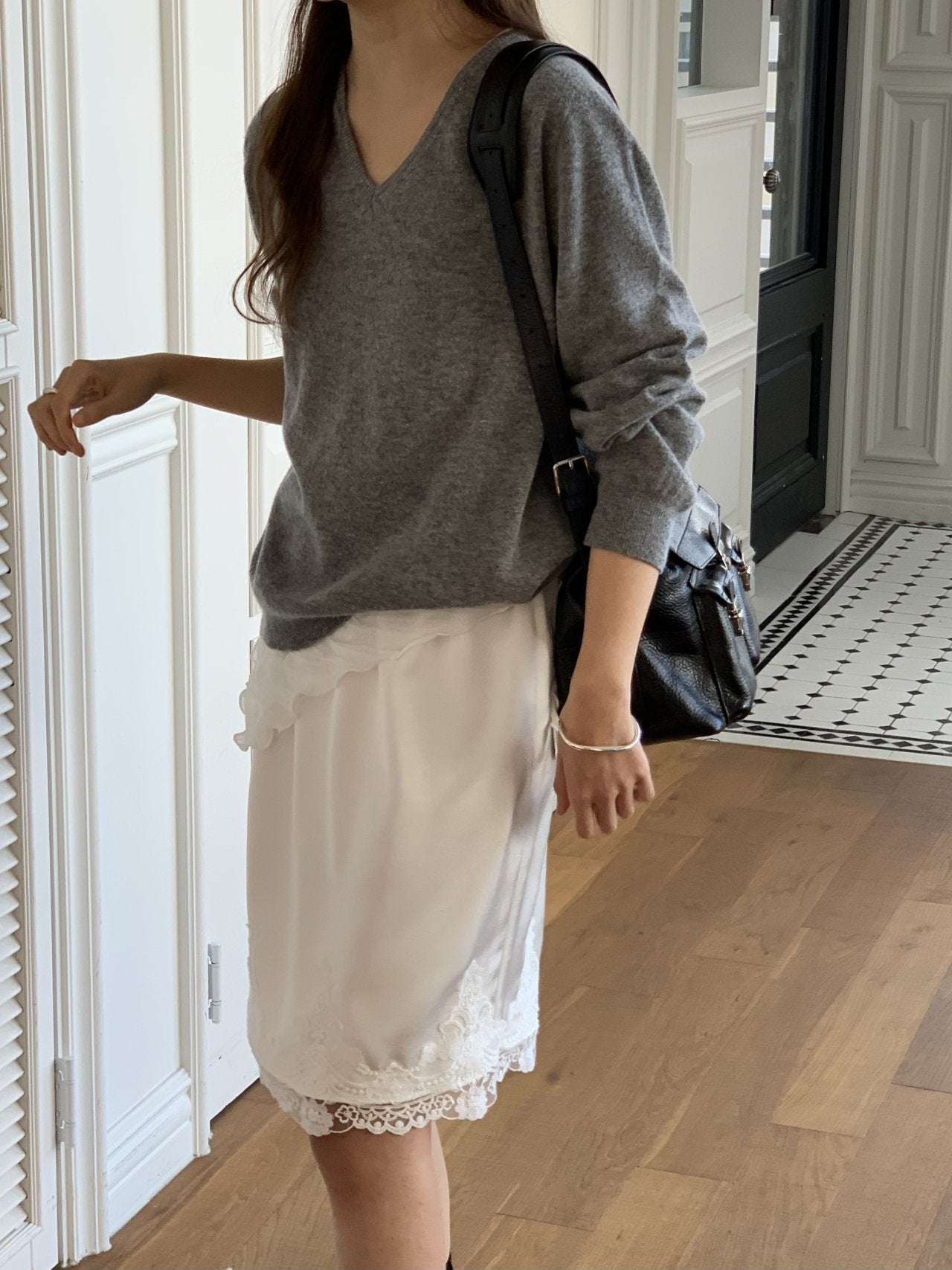 Naha pleats triangle scarf-2col