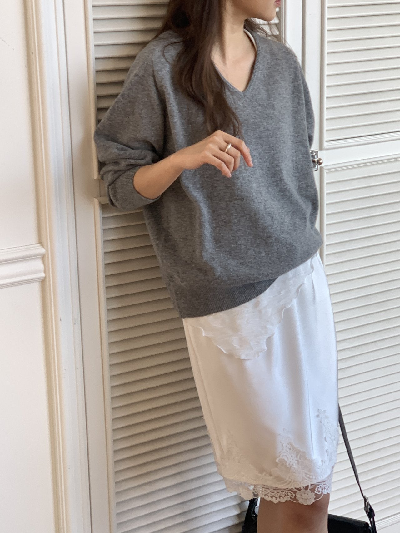 Naha pleats triangle scarf-2col