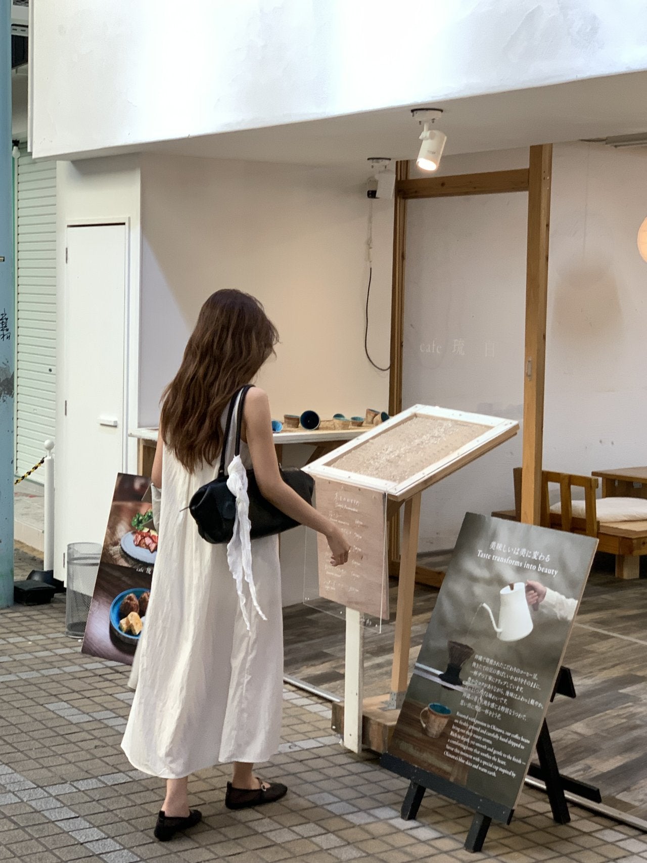 Naha pleats triangle scarf-2col