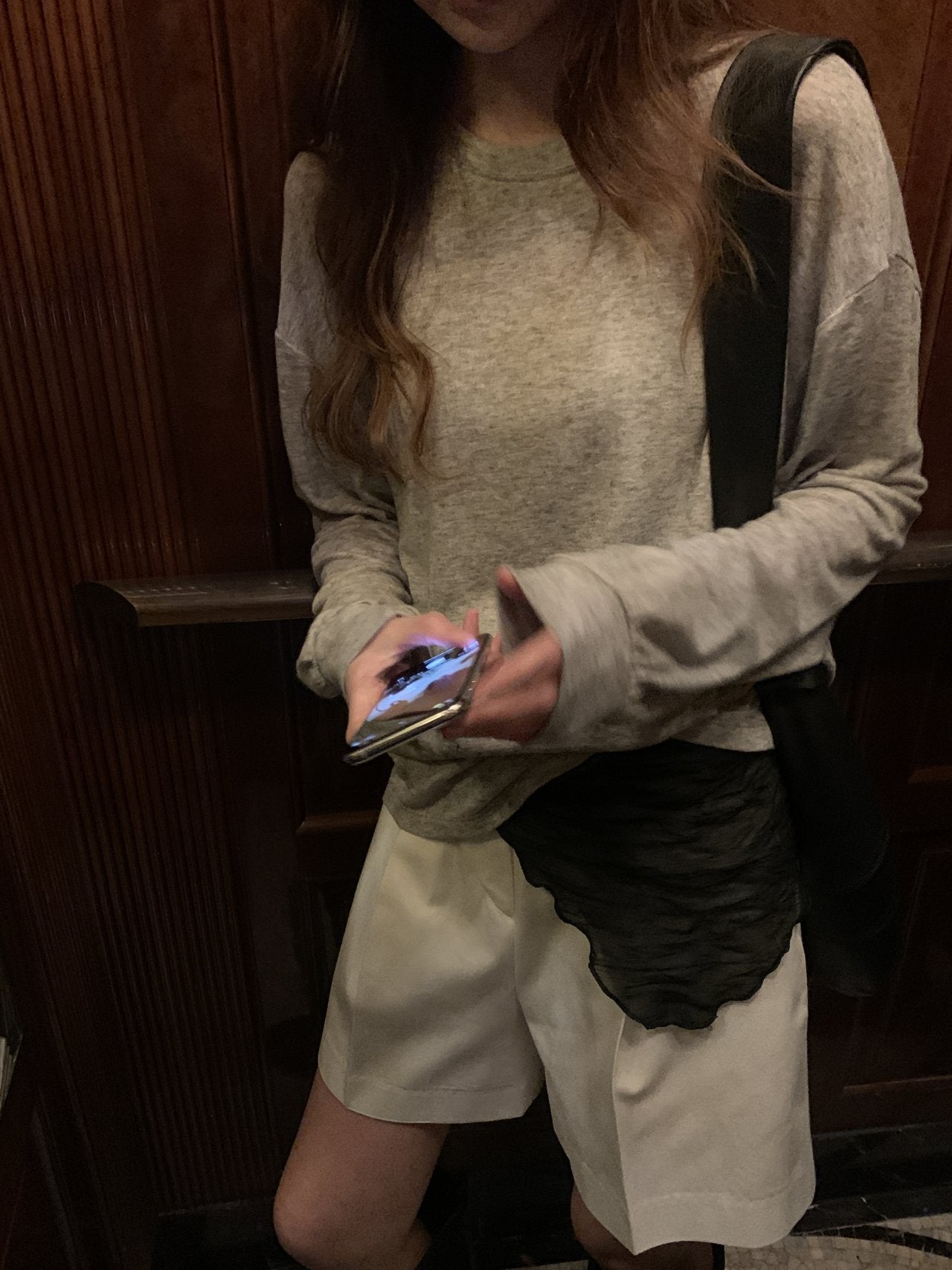 Naha pleats triangle scarf-2col