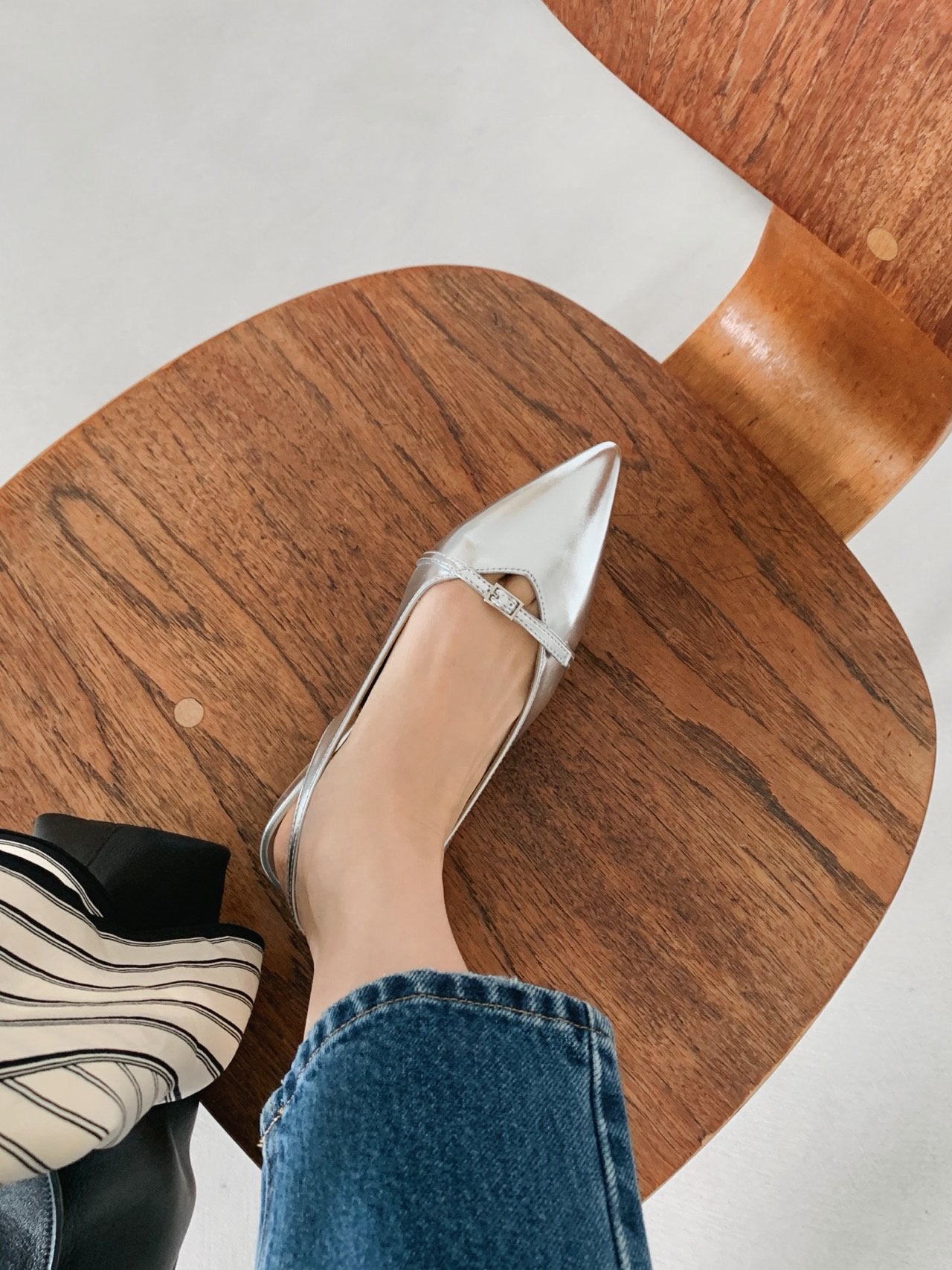 Rene Stiletto Flat