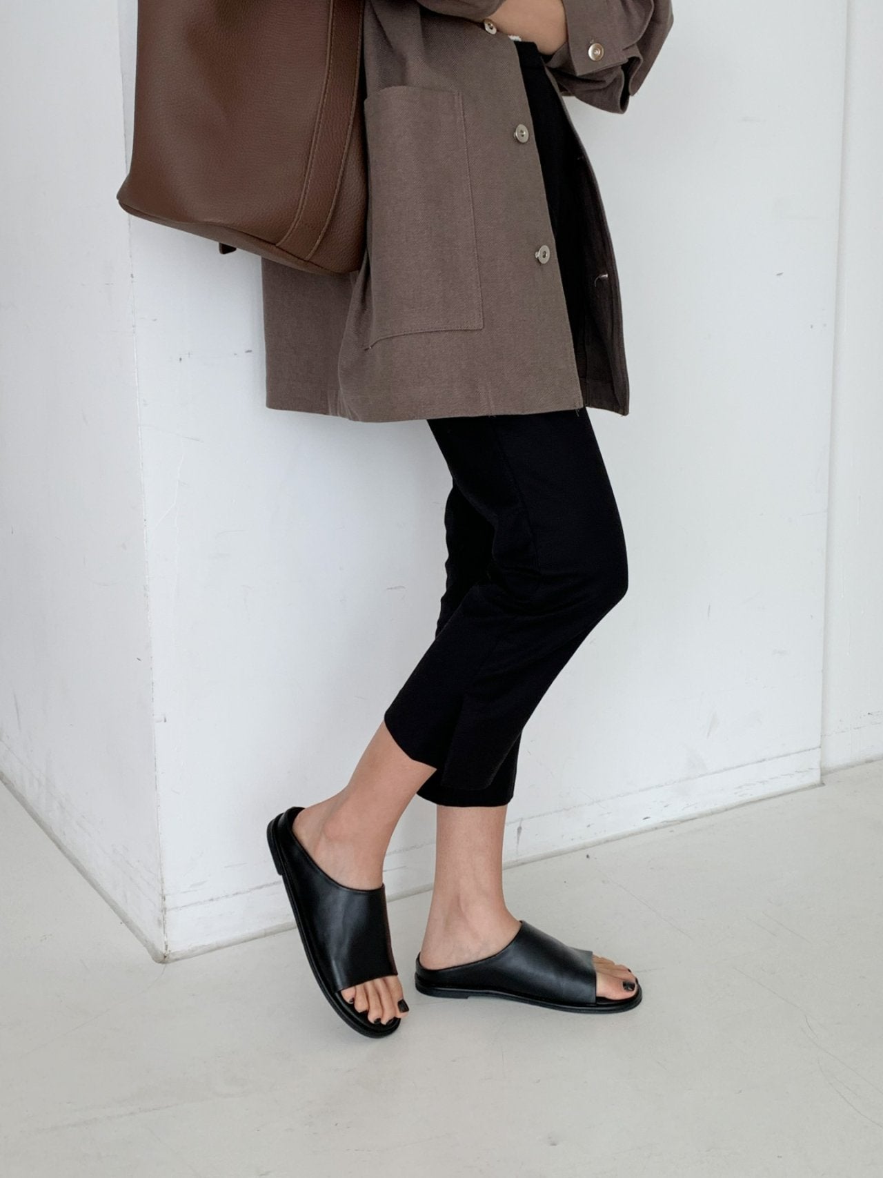 Daily Simple Slippers