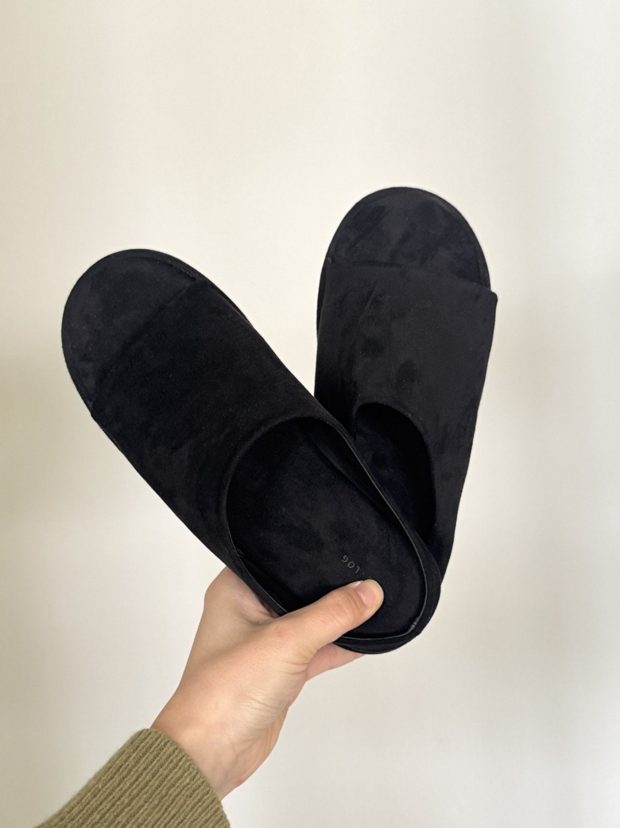 Daily Simple Slippers