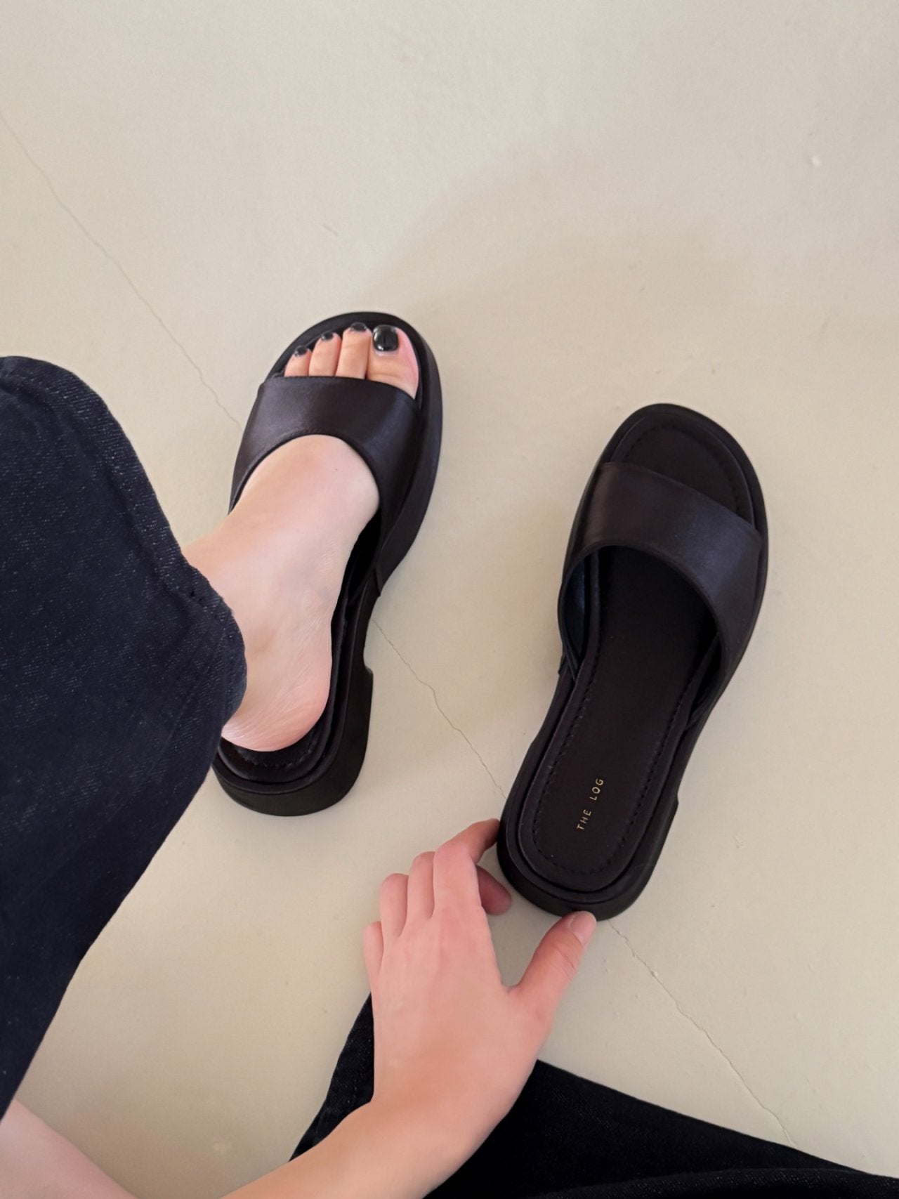 hoop slippers