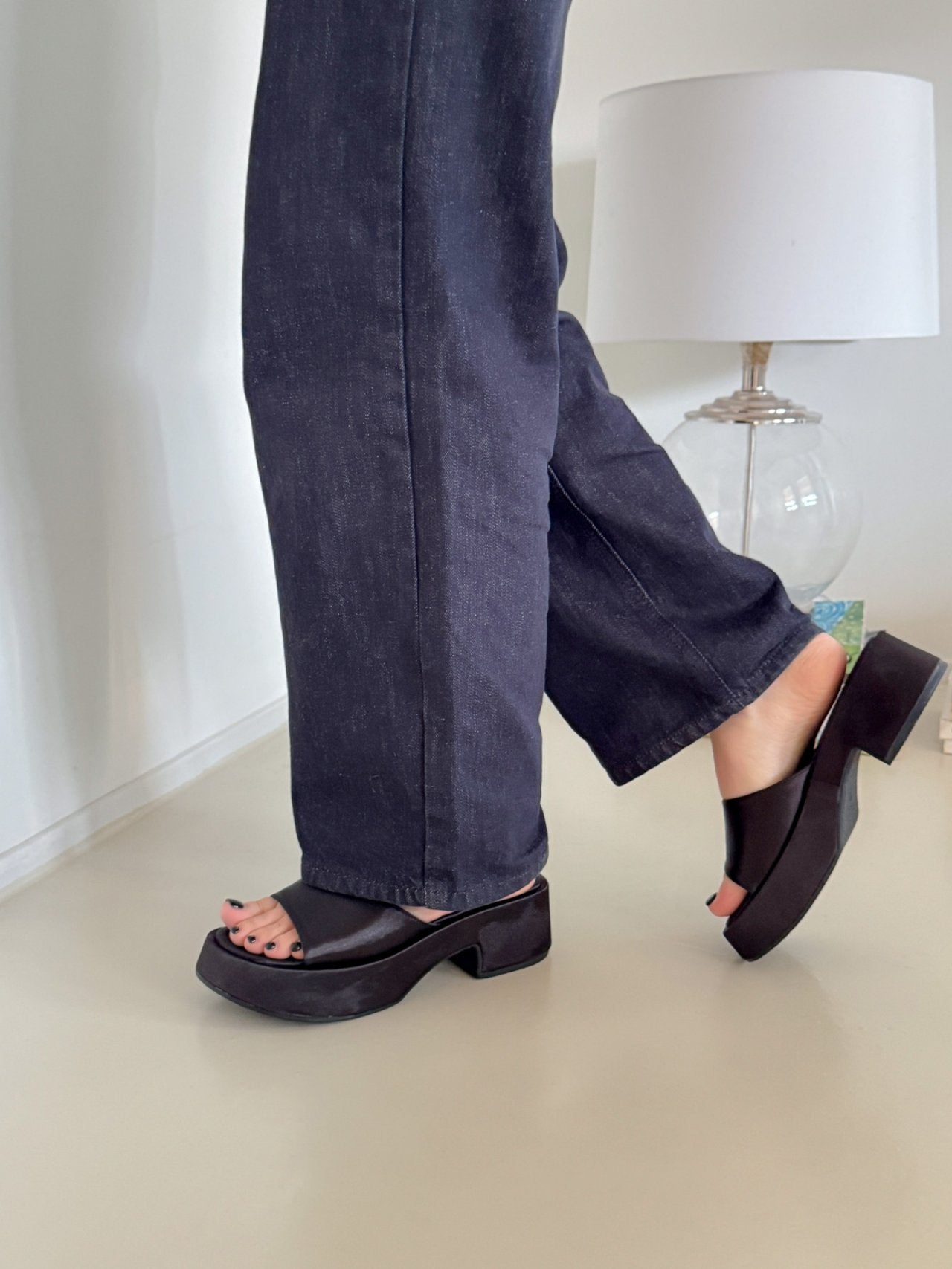 hoop slippers