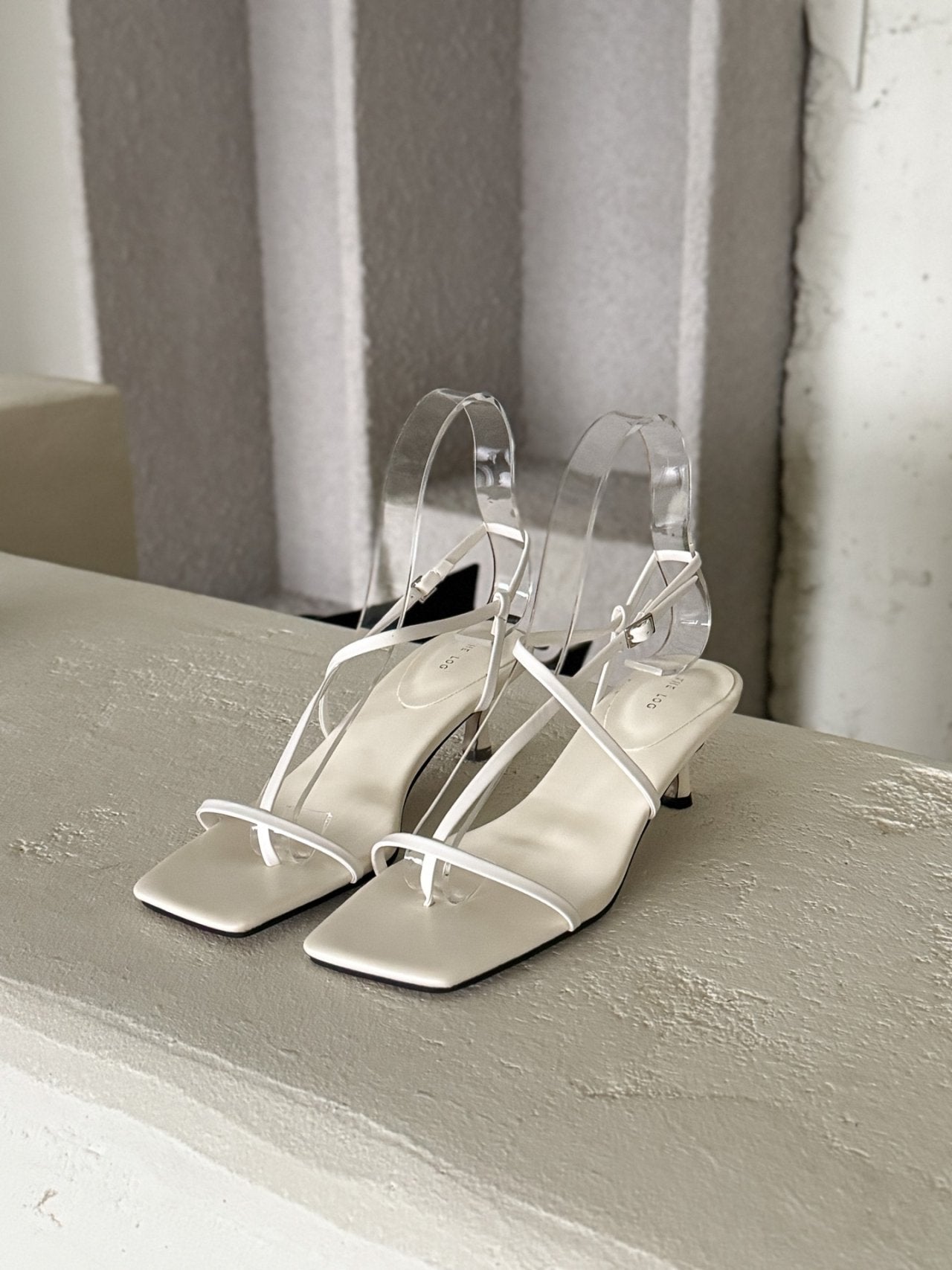 strap camellia sandals